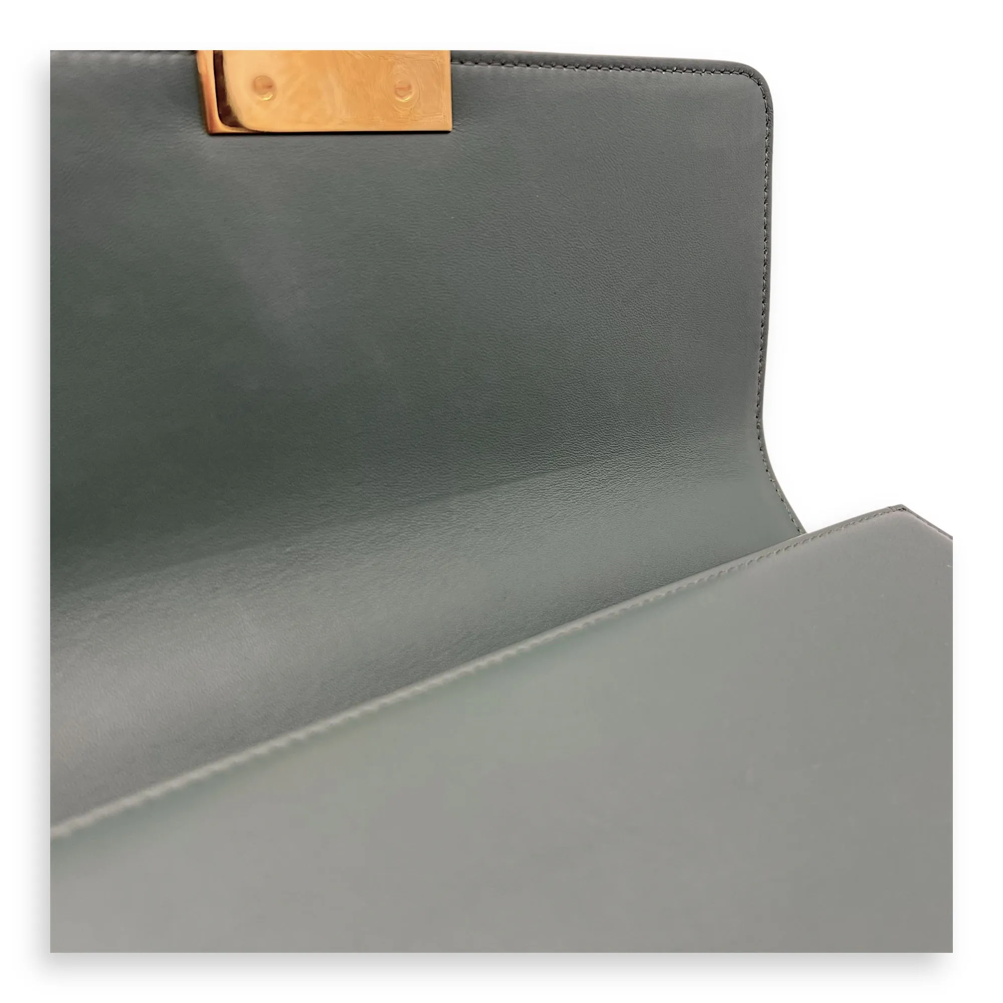 30 Montaigne Crossbody Bag Green in Calfskin, Gold hardware