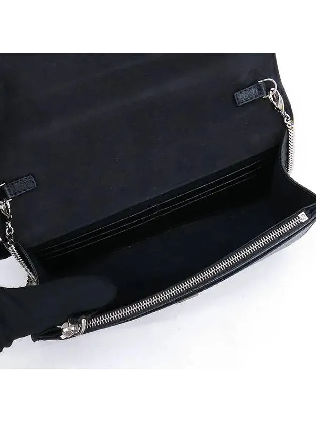 8M0346 Crossbody Bag