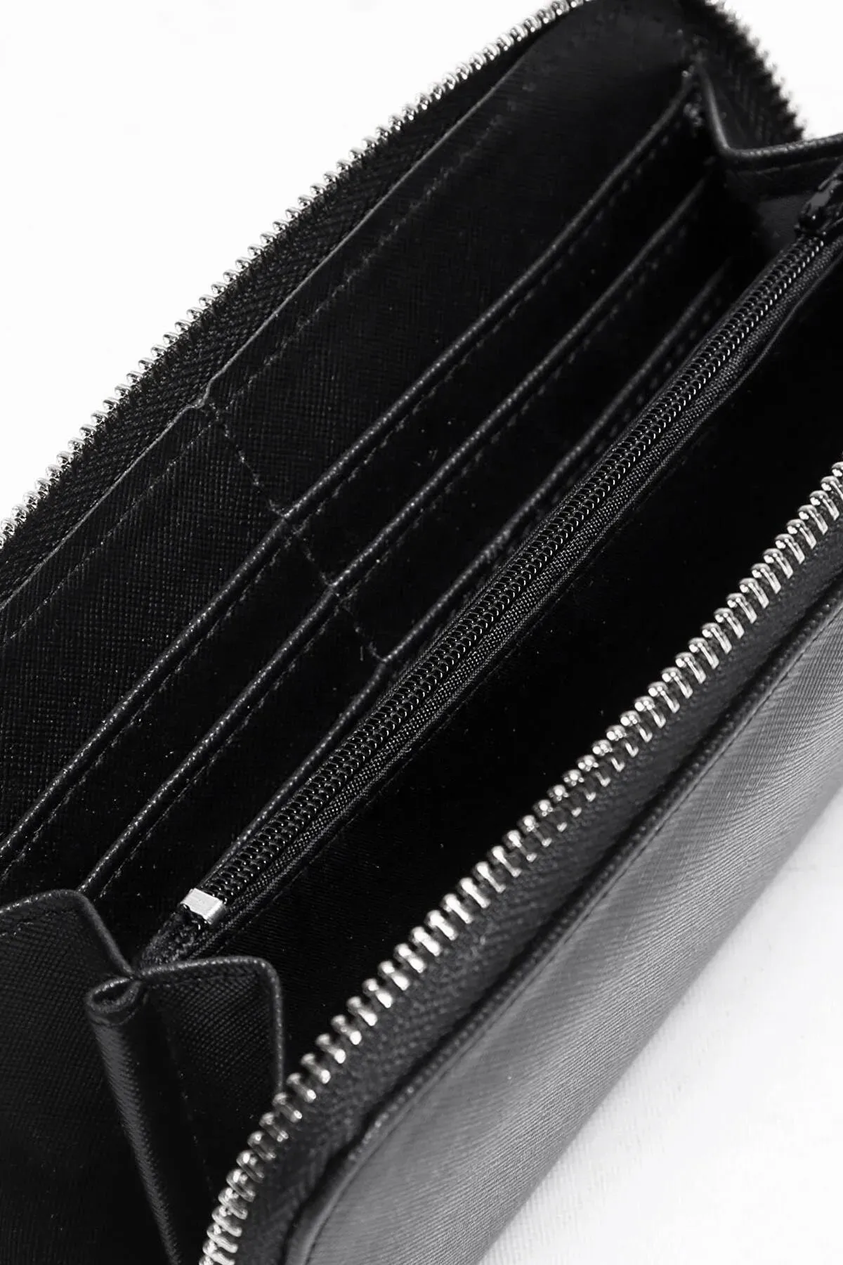 BLACK WALLET