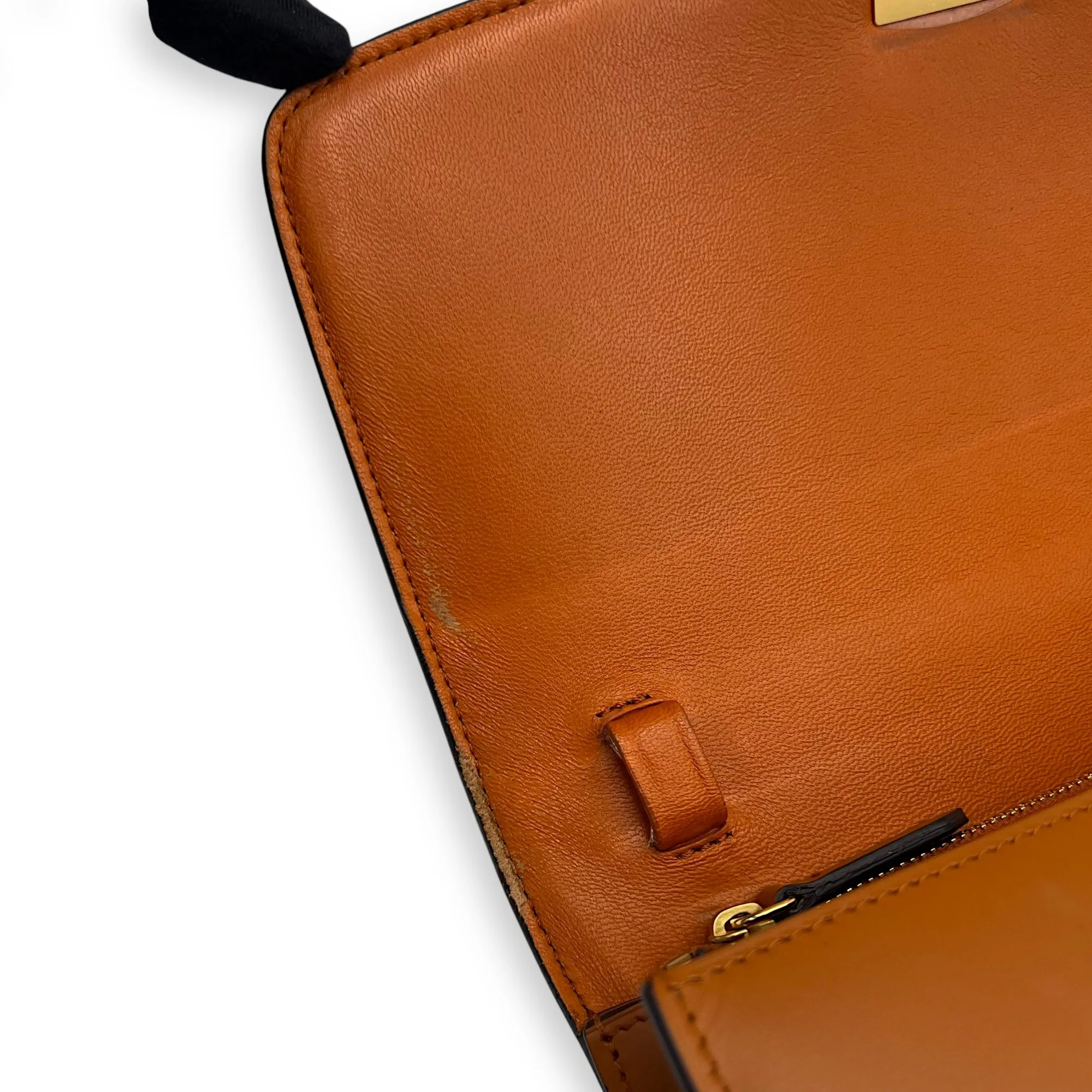 Box Crossbody Bag Brown in Calfskin, Gold hardware