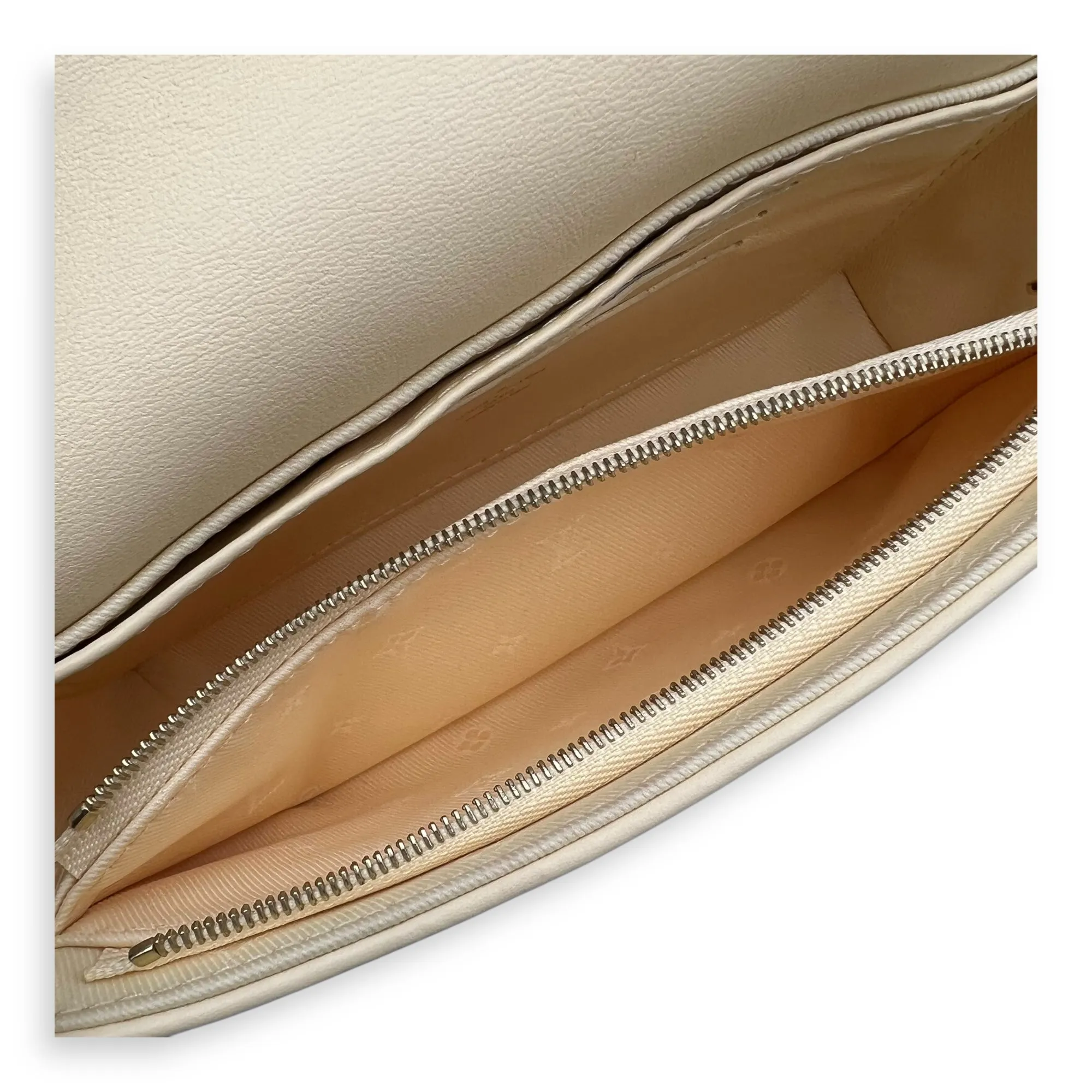Bubblegram Wallet on Strap Yellow Crossbody Bag in Lambskin, Gold hardware
