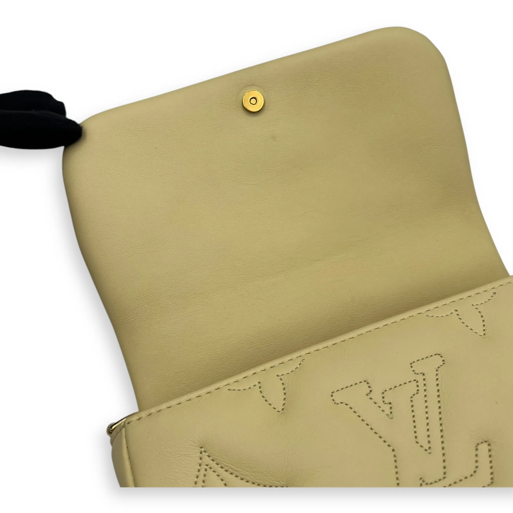 Bubblegram Wallet on Strap Yellow Crossbody Bag in Lambskin, Gold hardware