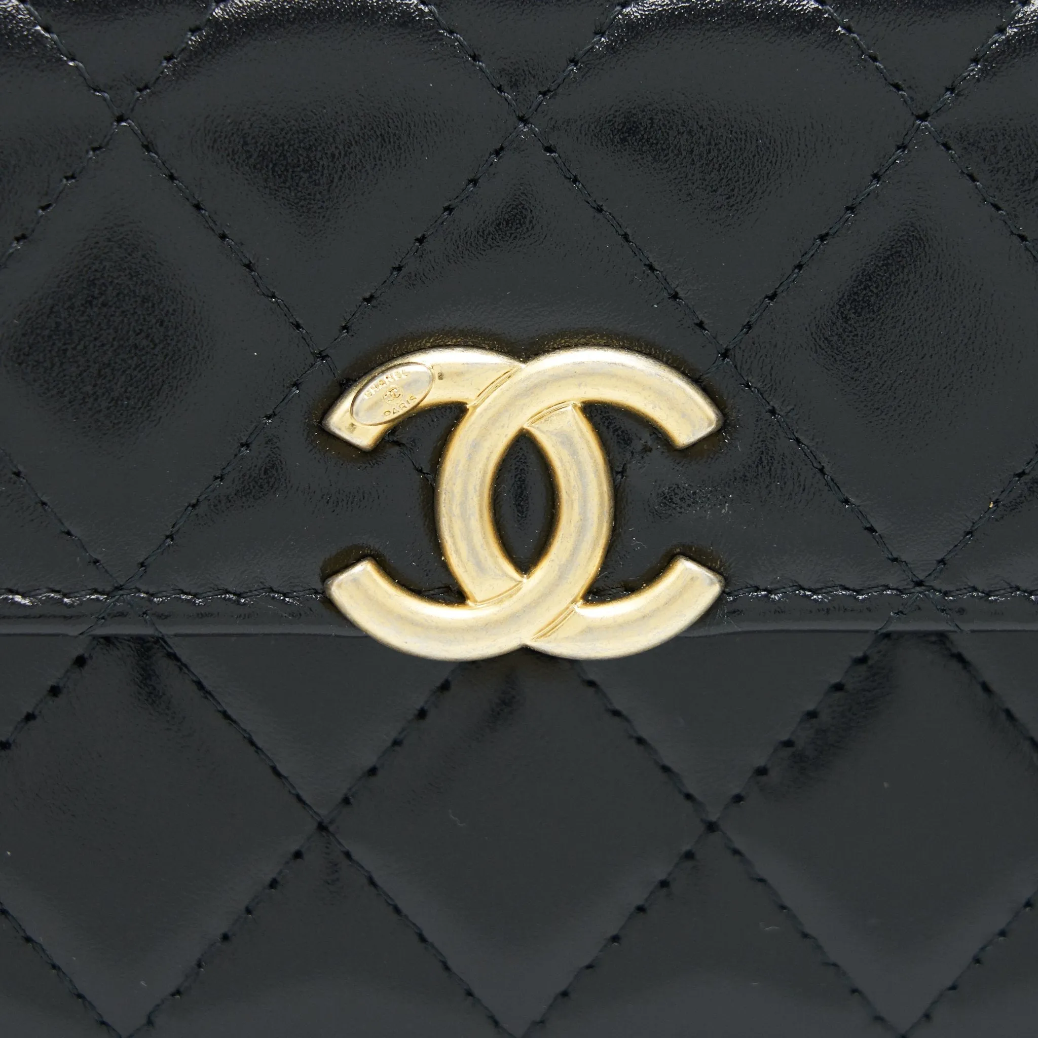 Chanel 21A Flap Coin Purse with Chain Black with GHW calfskin