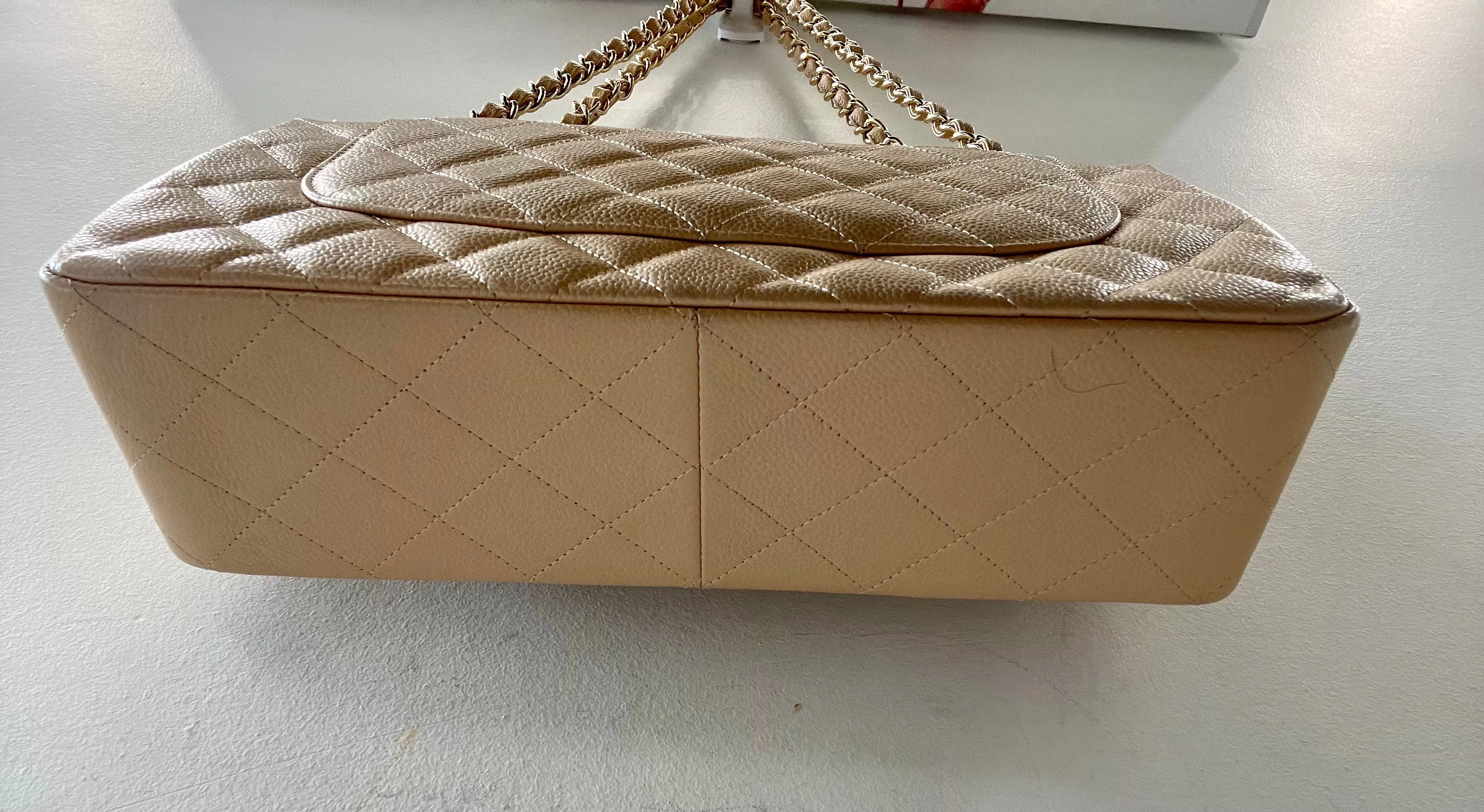 CHANEL CAVIAR QUILTED JUMBO DOUBLE FLAP SHOULDER BAG