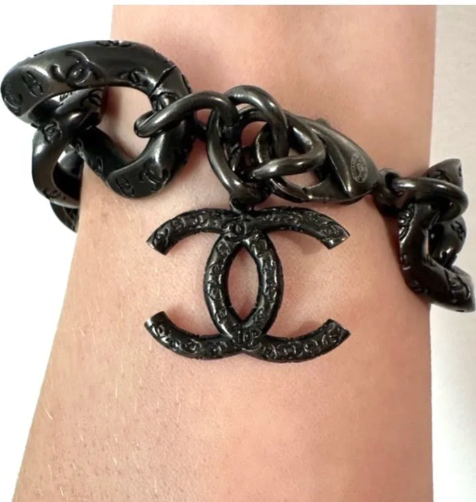 CHANEL CC BLACK METAL CHAIN LINK BRACELET