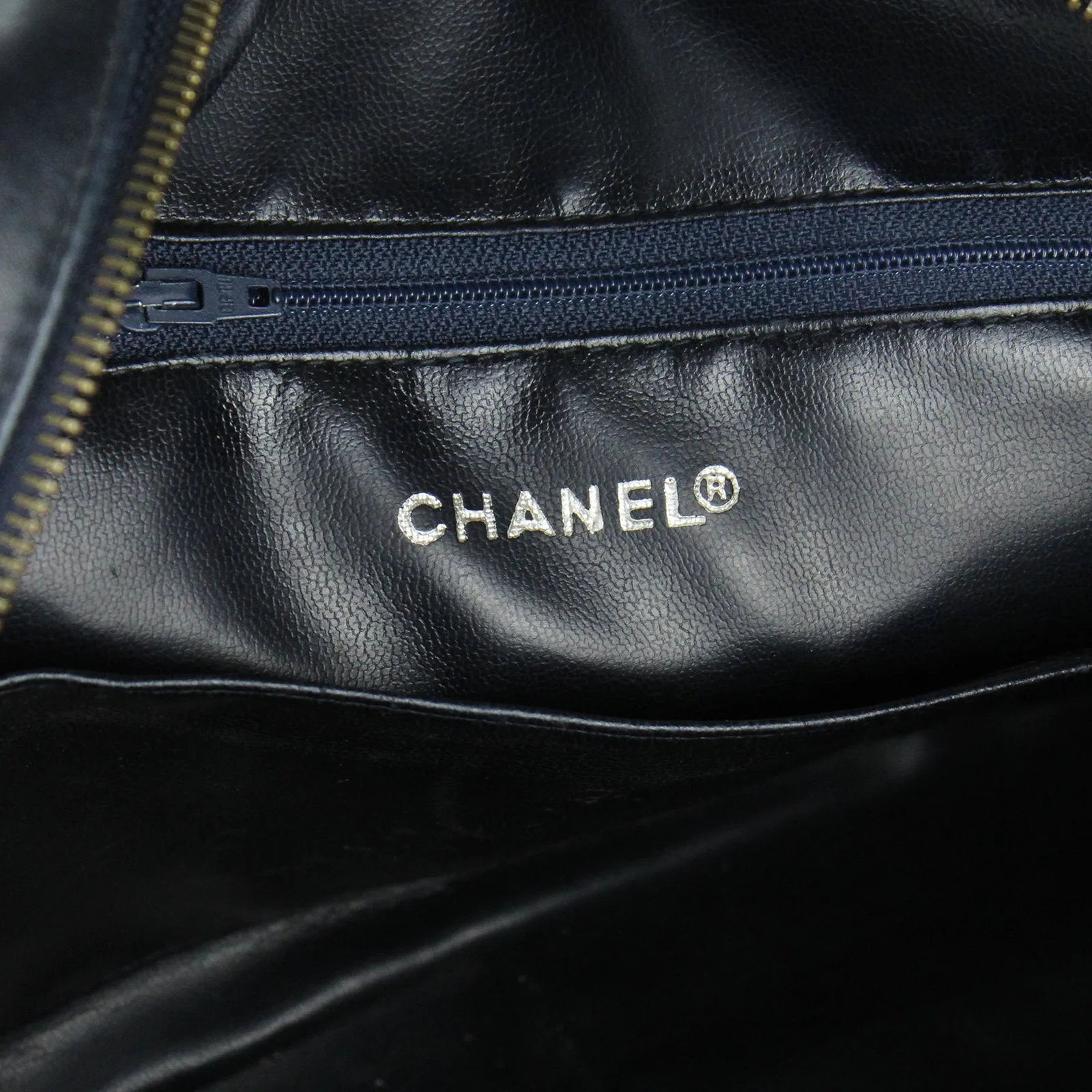 CHANEL CHANEL Handbags