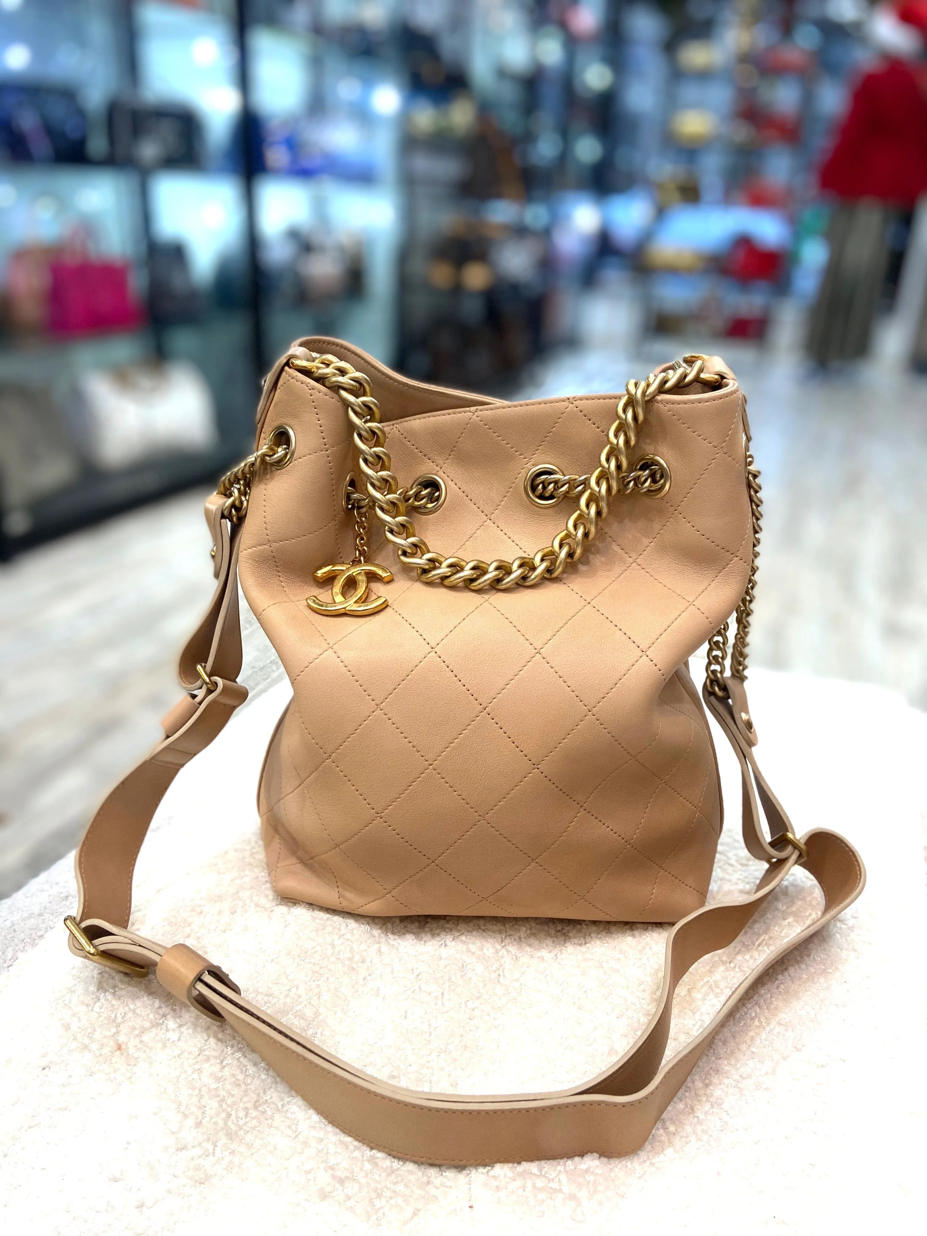 CHANEL PARIS ROME ON MY SHOULDER QUILTED CALFSKIN BUCKET BAG