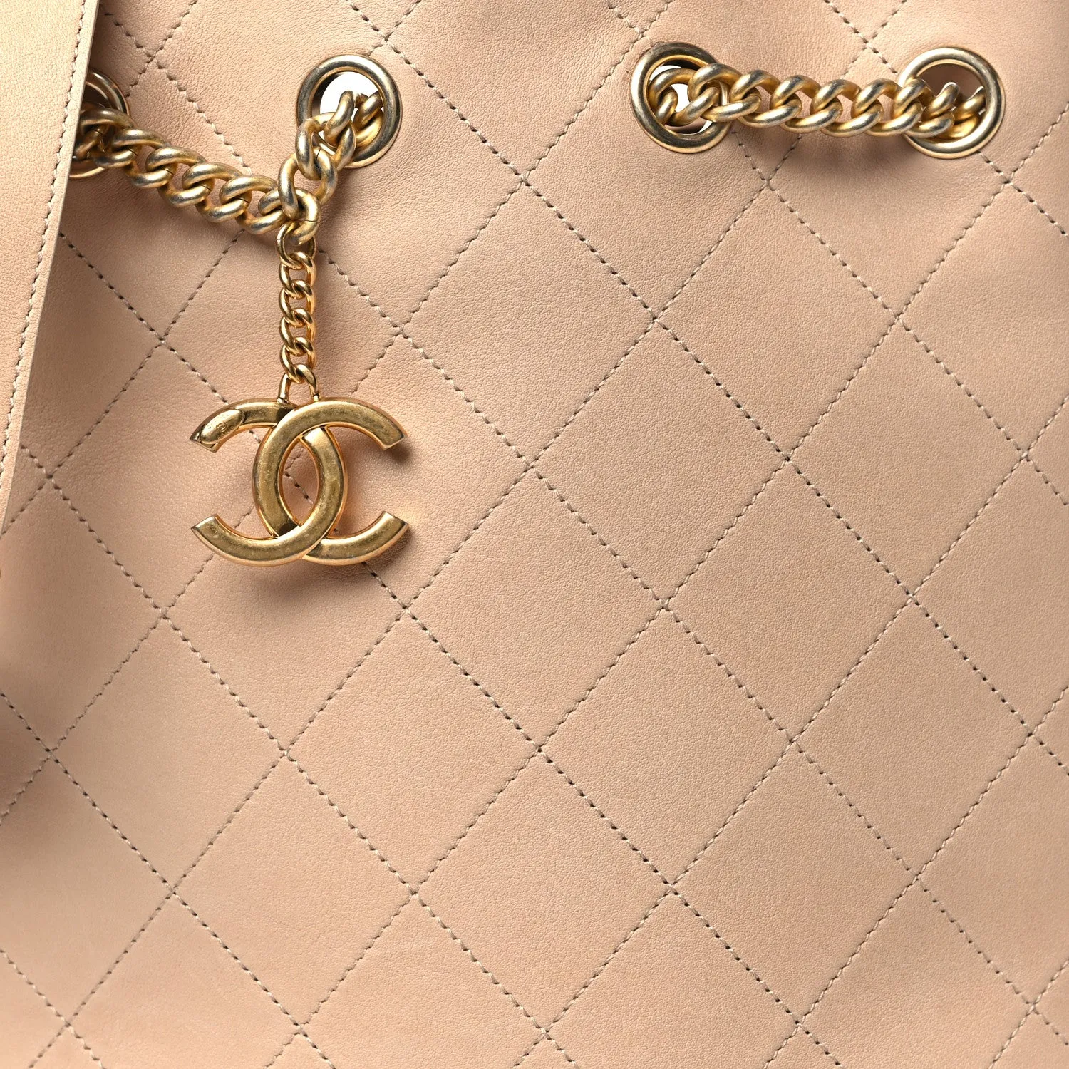 CHANEL PARIS ROME ON MY SHOULDER QUILTED CALFSKIN BUCKET BAG