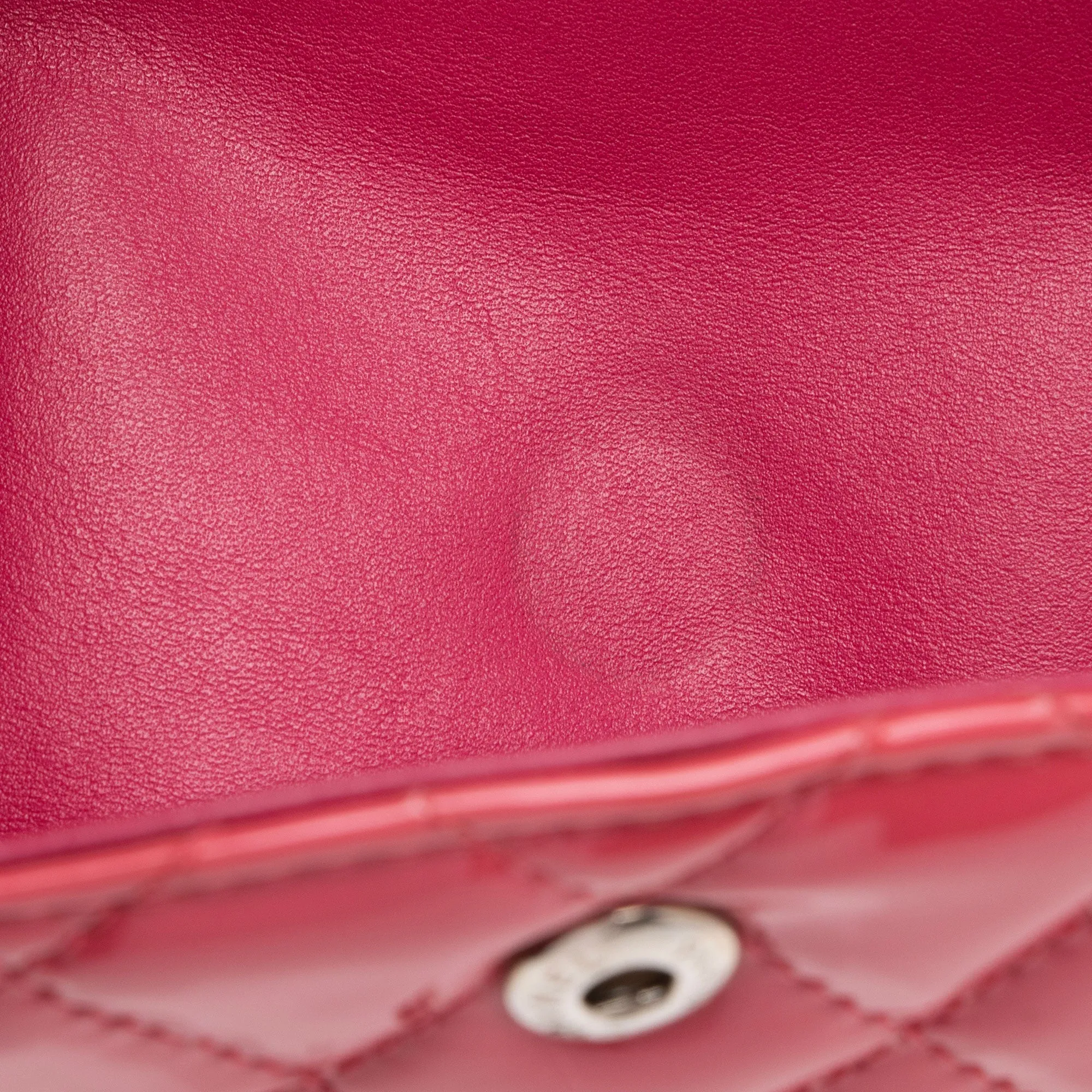 Chanel Patent Leather Classic Medium Double Flap Bag (SHF-4dhv1Q)
