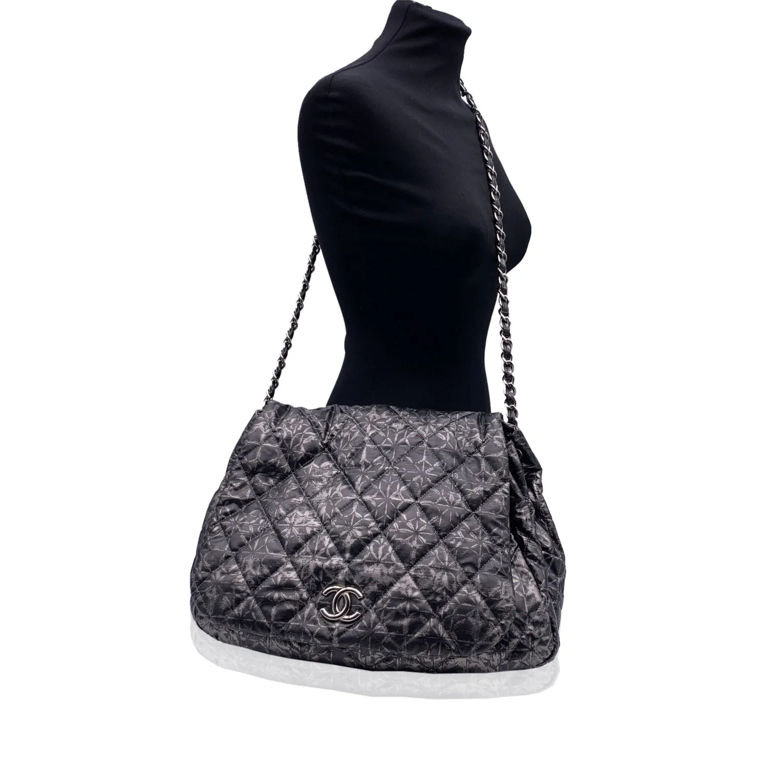 CHANEL Rock In Moscow Grey Abstract Print Nylon Accordion New Bag