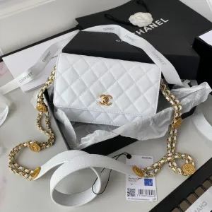CHLSmall Flap Bag Gold Hardware White For Women, Women&#8217;s Handbags, Shoulder Bags 7.5in/19cm AP2840