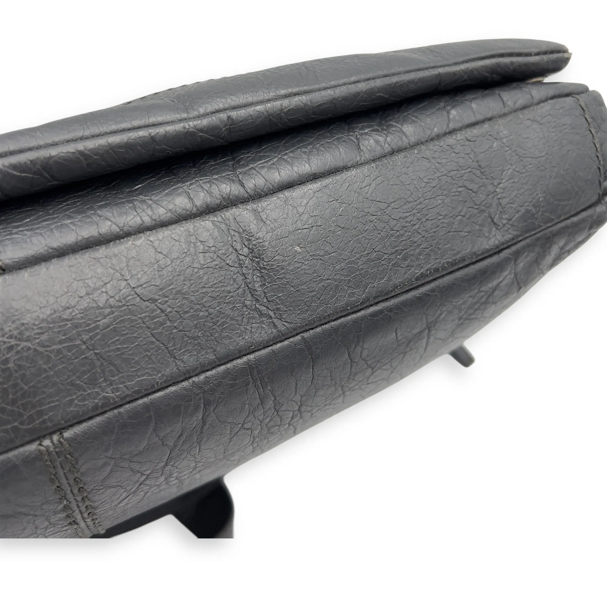 City Grey Messenger bag in Distressed Leather, Silver hardware
