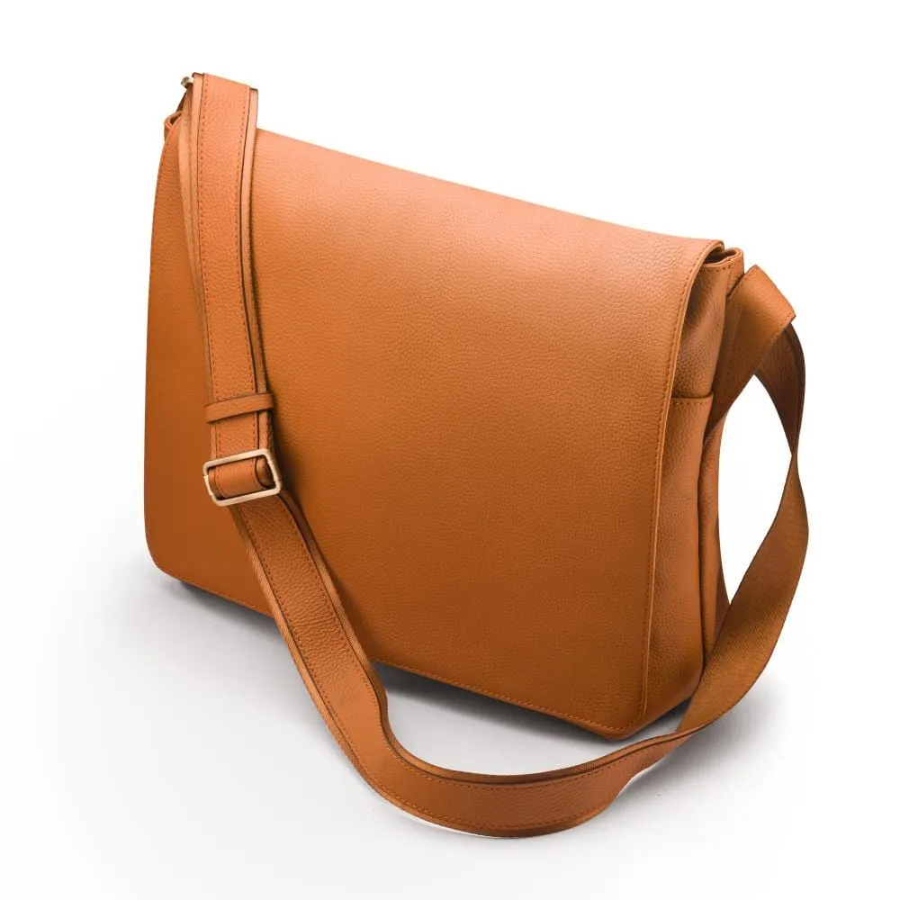 Classic Postman's Leather Messenger Bag - Tan Pebble Grain