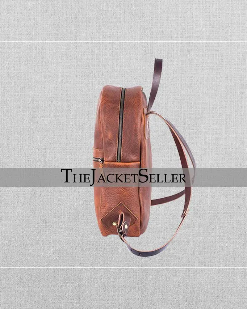 CLASSIC ZIPPERED LEATHER BACKPACK