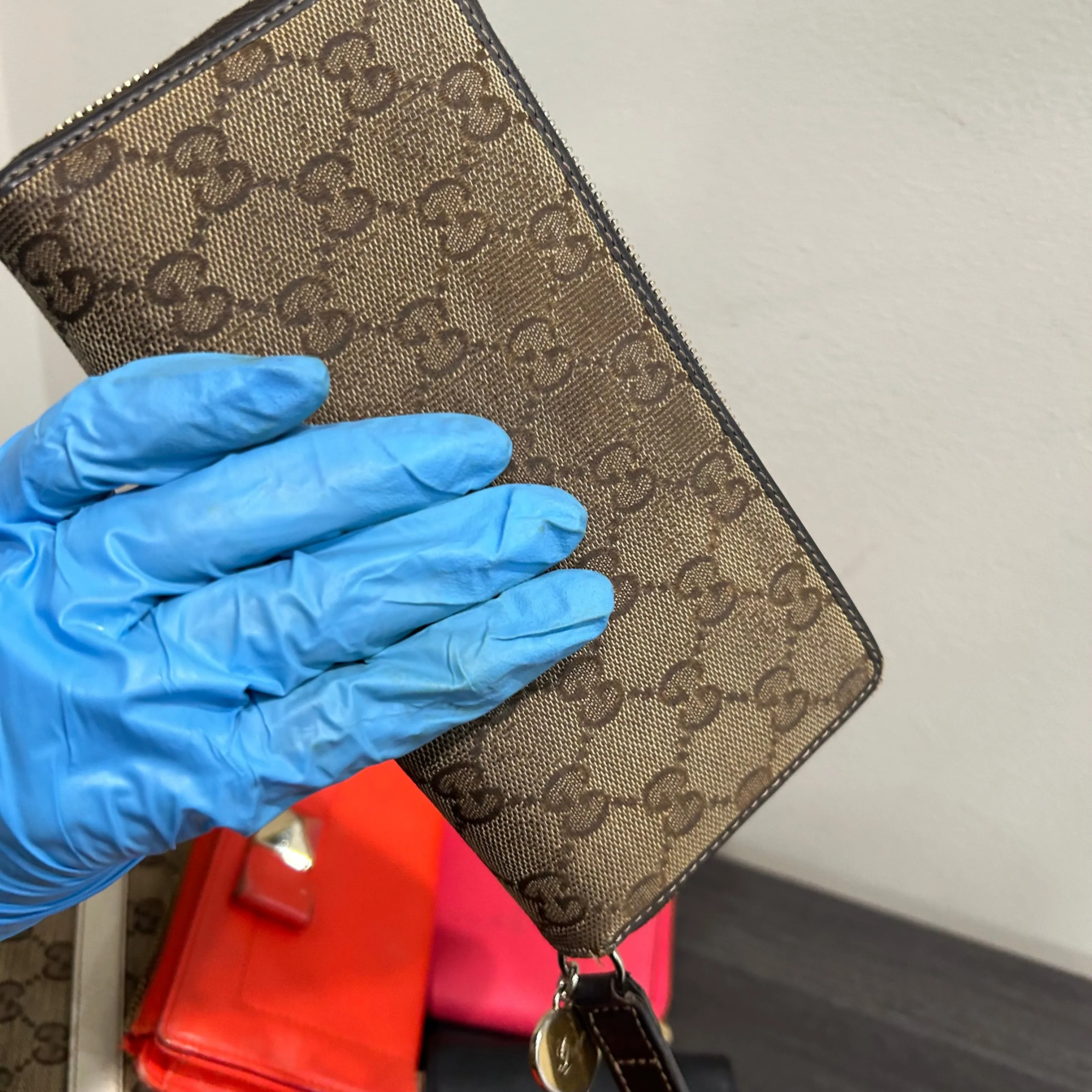CLEARANCE Designer Wallets Set of 15 ( for resellers/refurbishers)