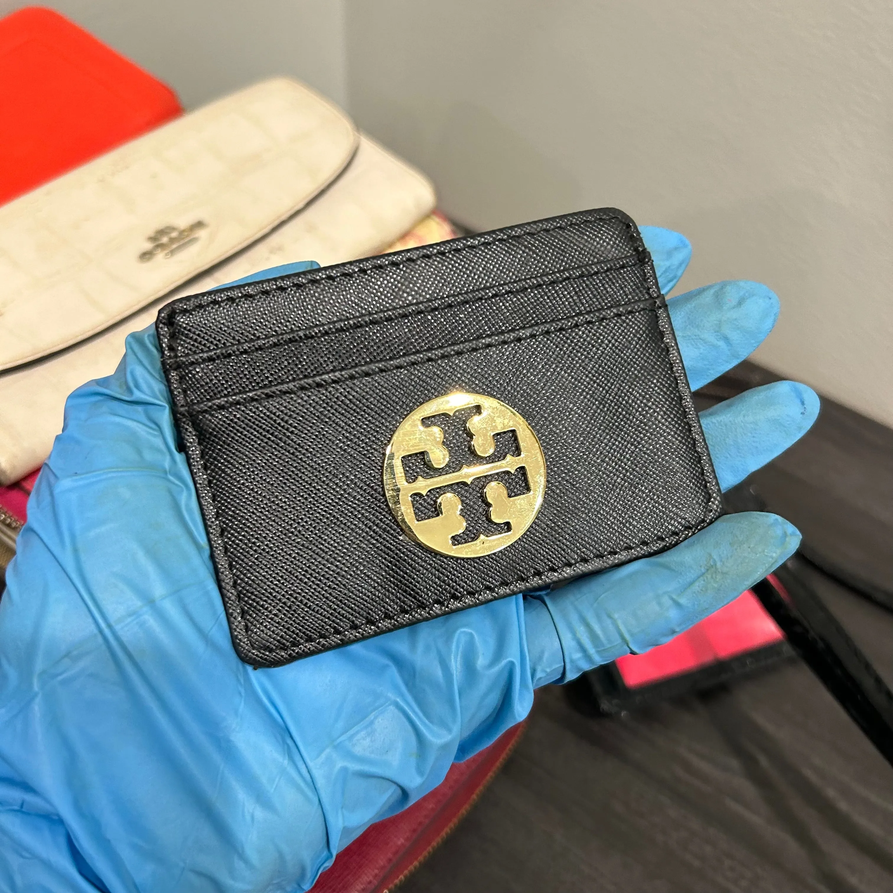 CLEARANCE Designer Wallets Set of 15 ( for resellers/refurbishers)