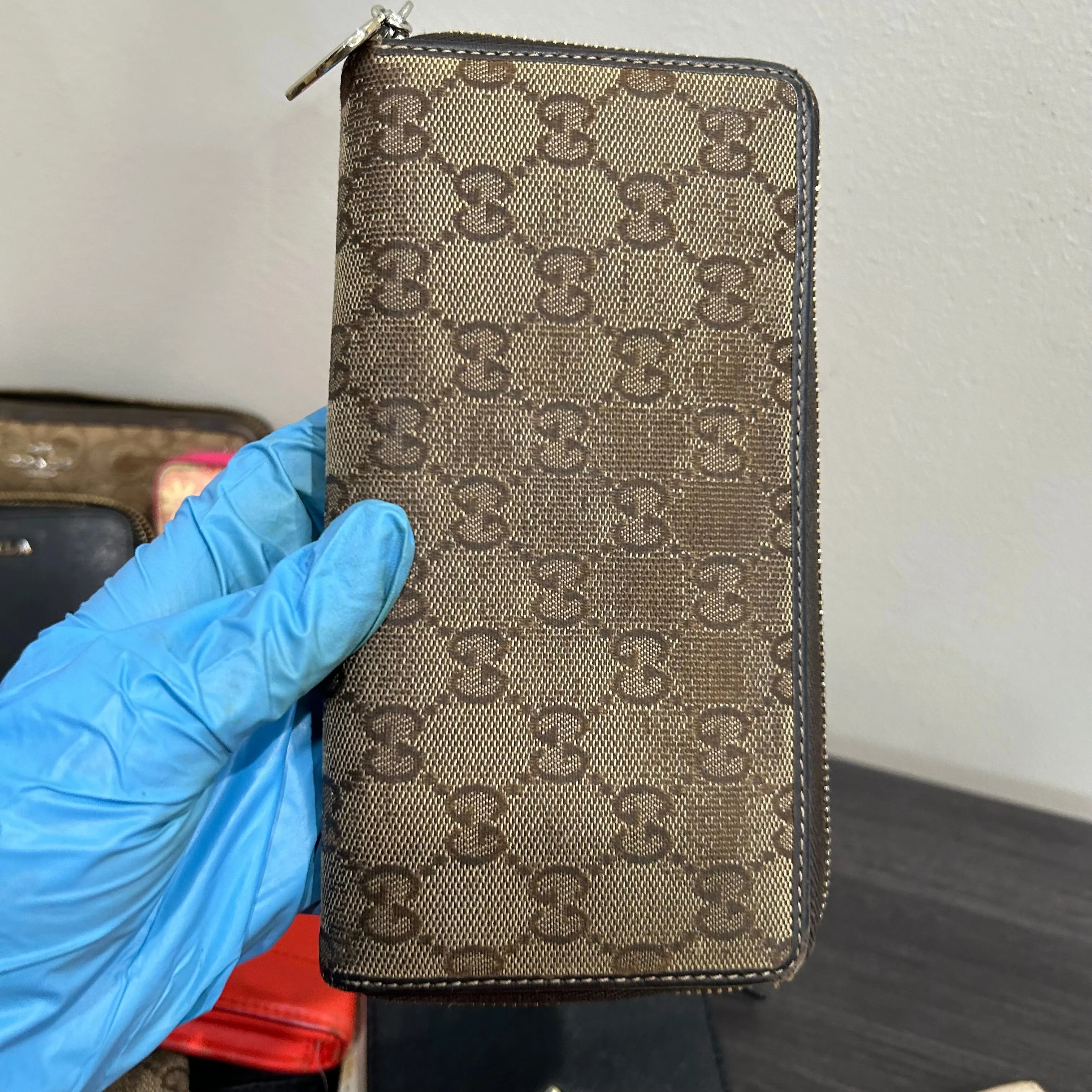 CLEARANCE Designer Wallets Set of 15 ( for resellers/refurbishers)