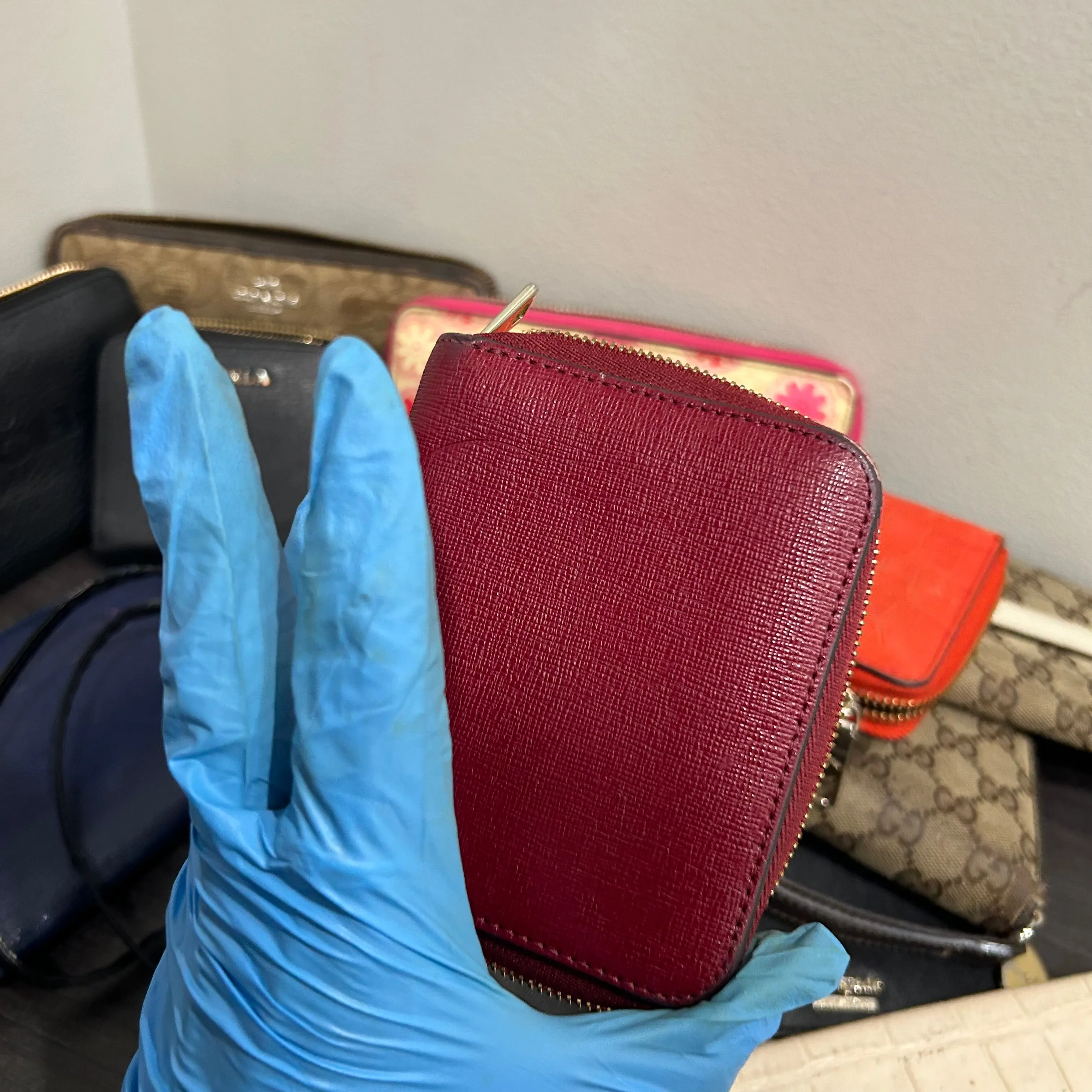 CLEARANCE Designer Wallets Set of 15 ( for resellers/refurbishers)