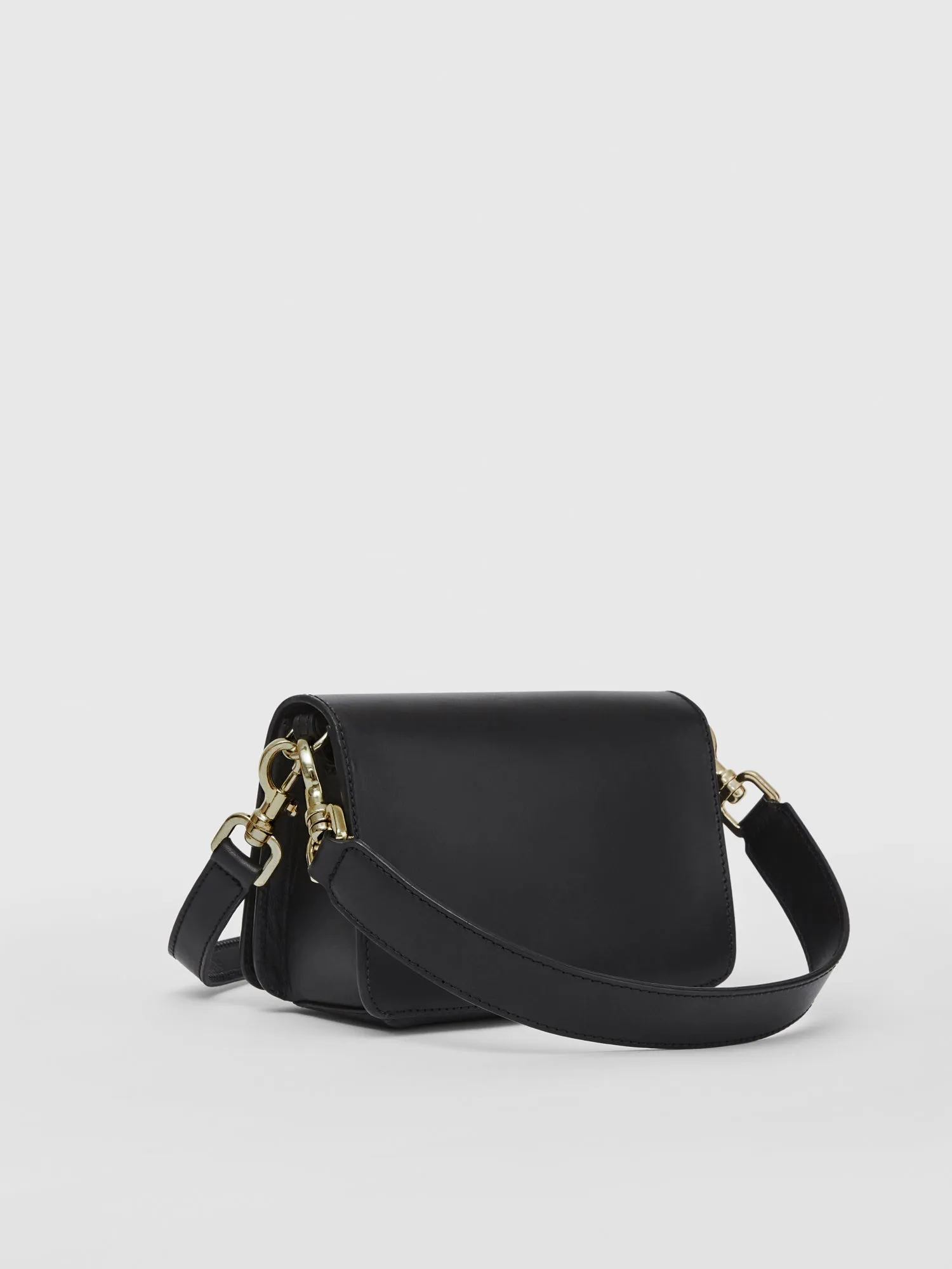 Corsina Black Leather Shoulder bag