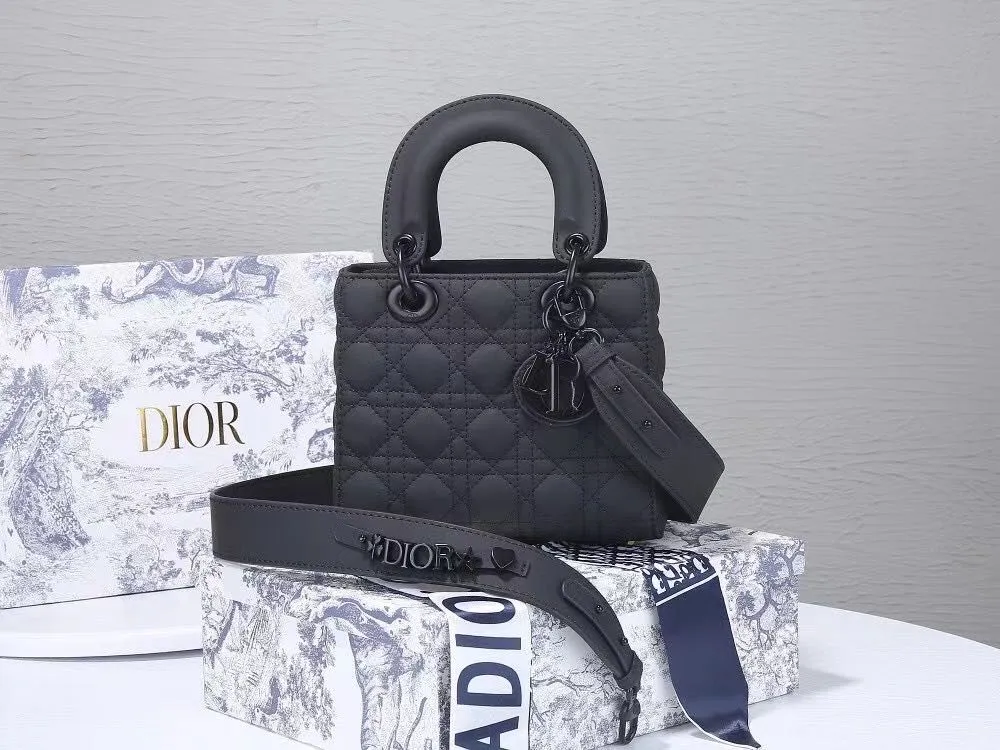 Designer Handbags - DOR - 6142