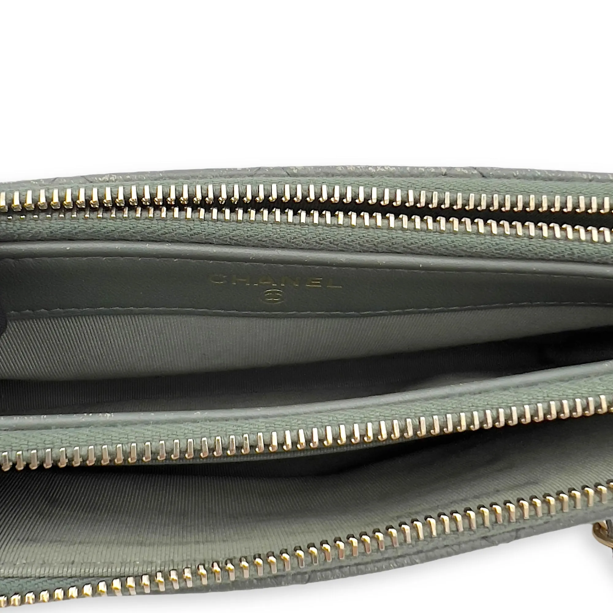 Double Zipped Green Crossbody Bag in Caviar Leather, Gold hardware