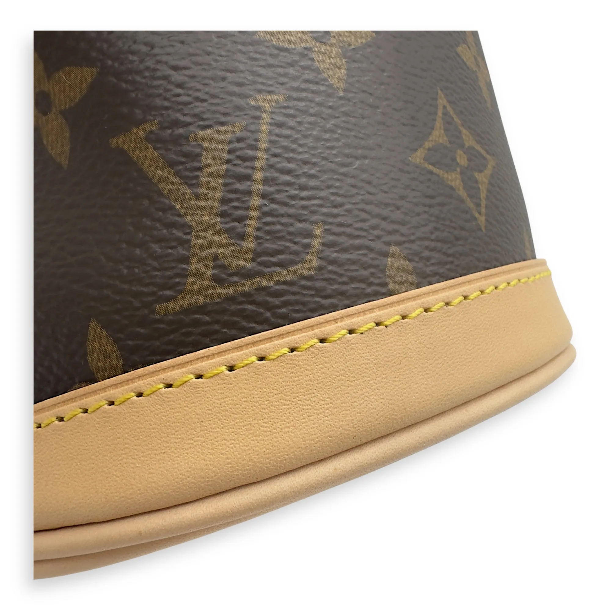 Duffle Brown Bucket Bag in Monogram Coated Canvas, Gold hardware