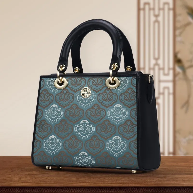 Embroidery Chic Element Women's Shoulder Bag