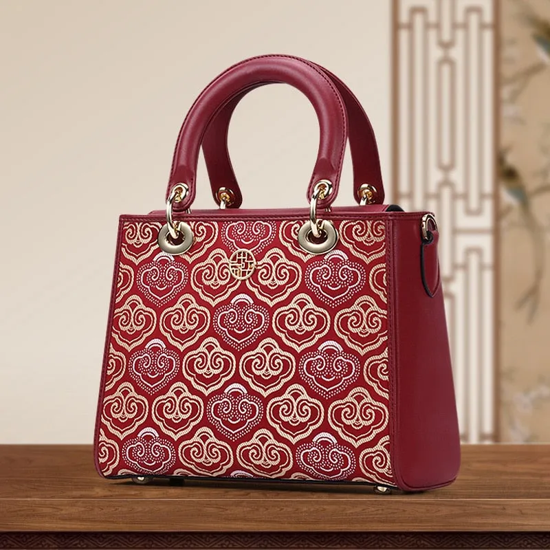 Embroidery Chic Element Women's Shoulder Bag