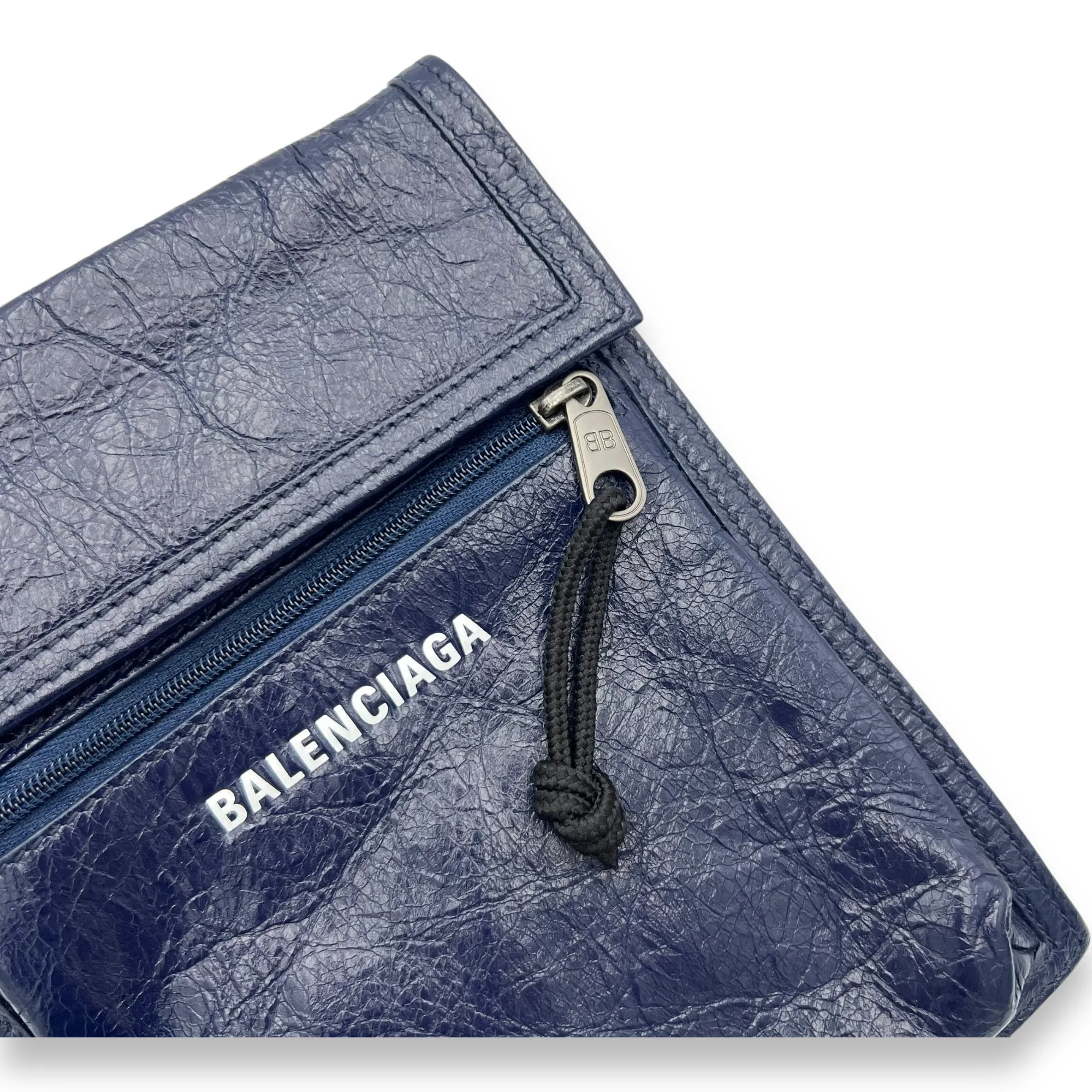Explorer Crossbody Bag Blue in Distressed Leather, Silver hardware