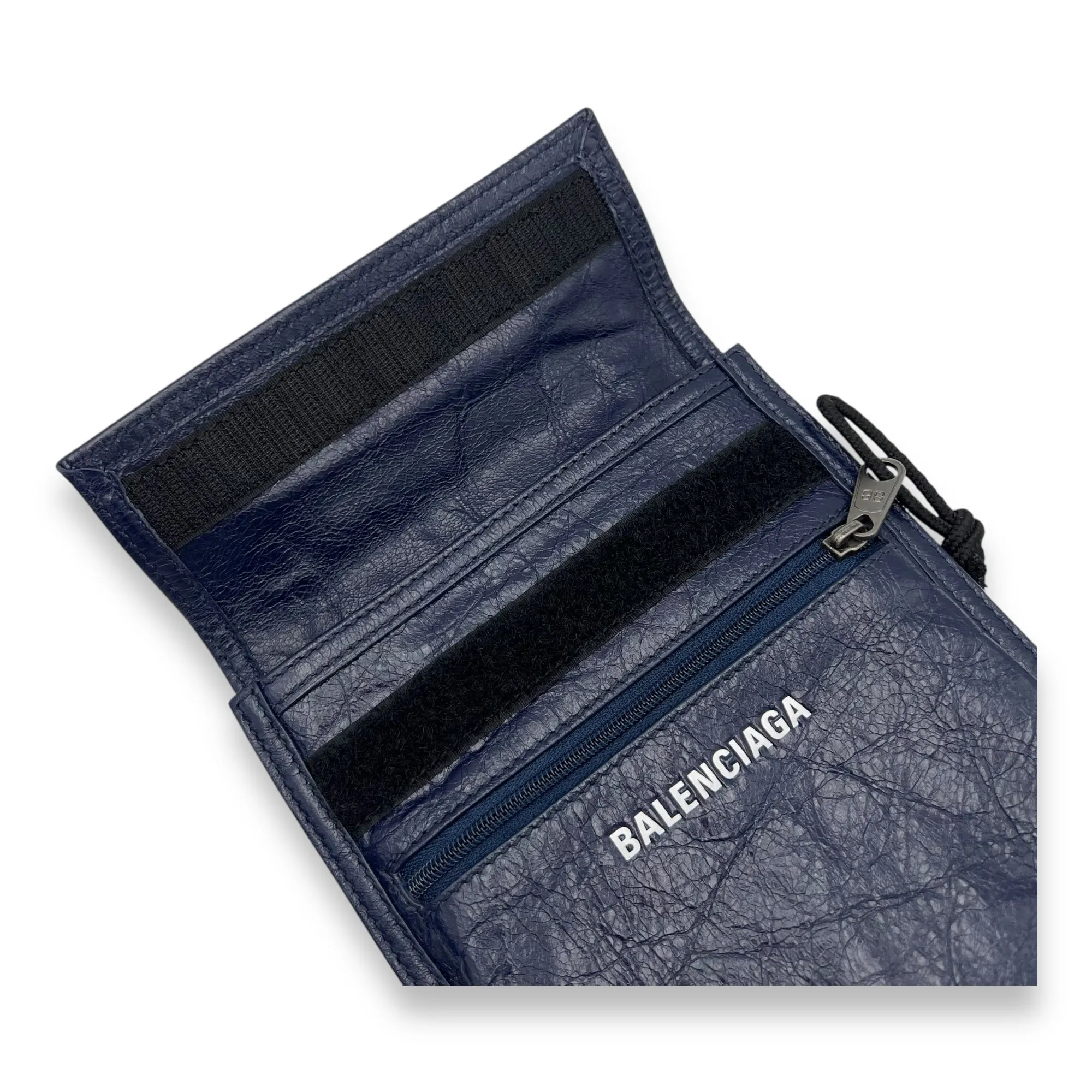 Explorer Crossbody Bag Blue in Distressed Leather, Silver hardware