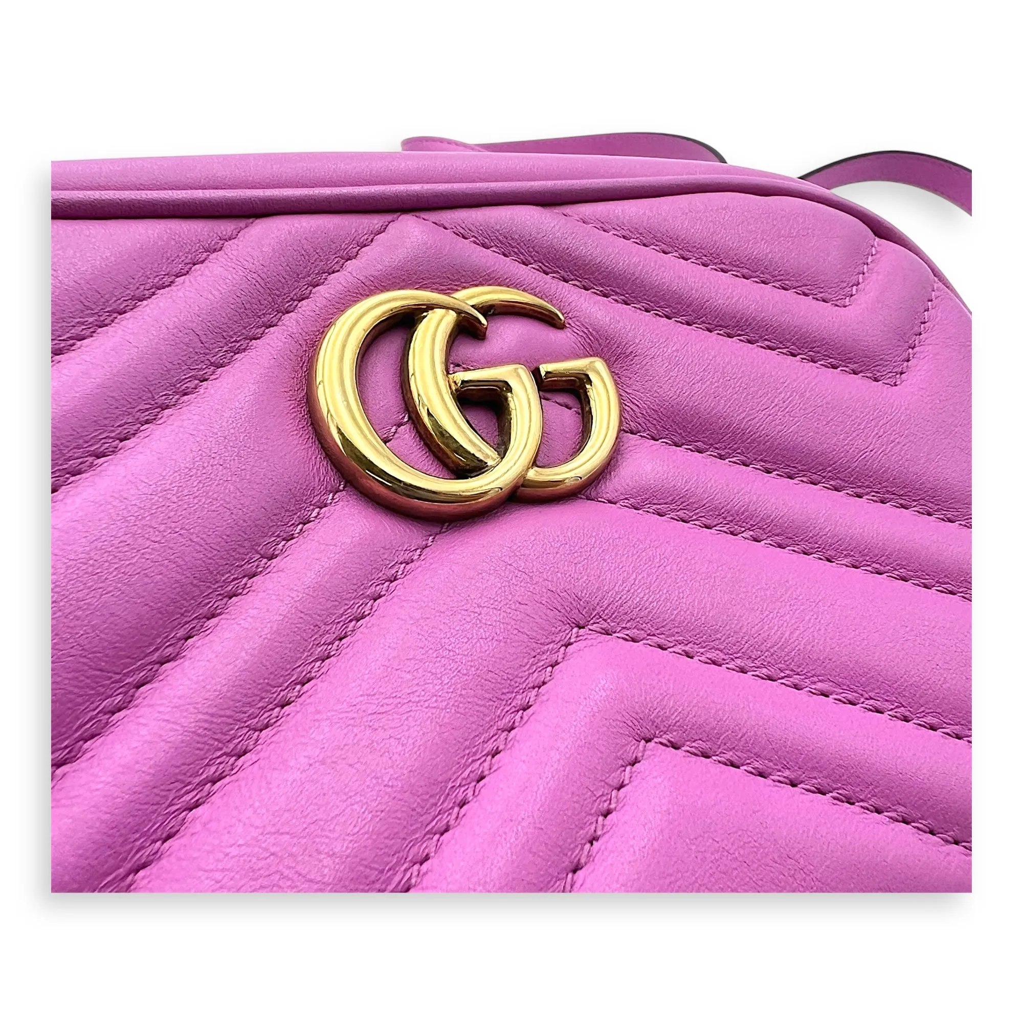 GG Marmont Crossbody Bag Small Pink in Calfskin, Gold hardware