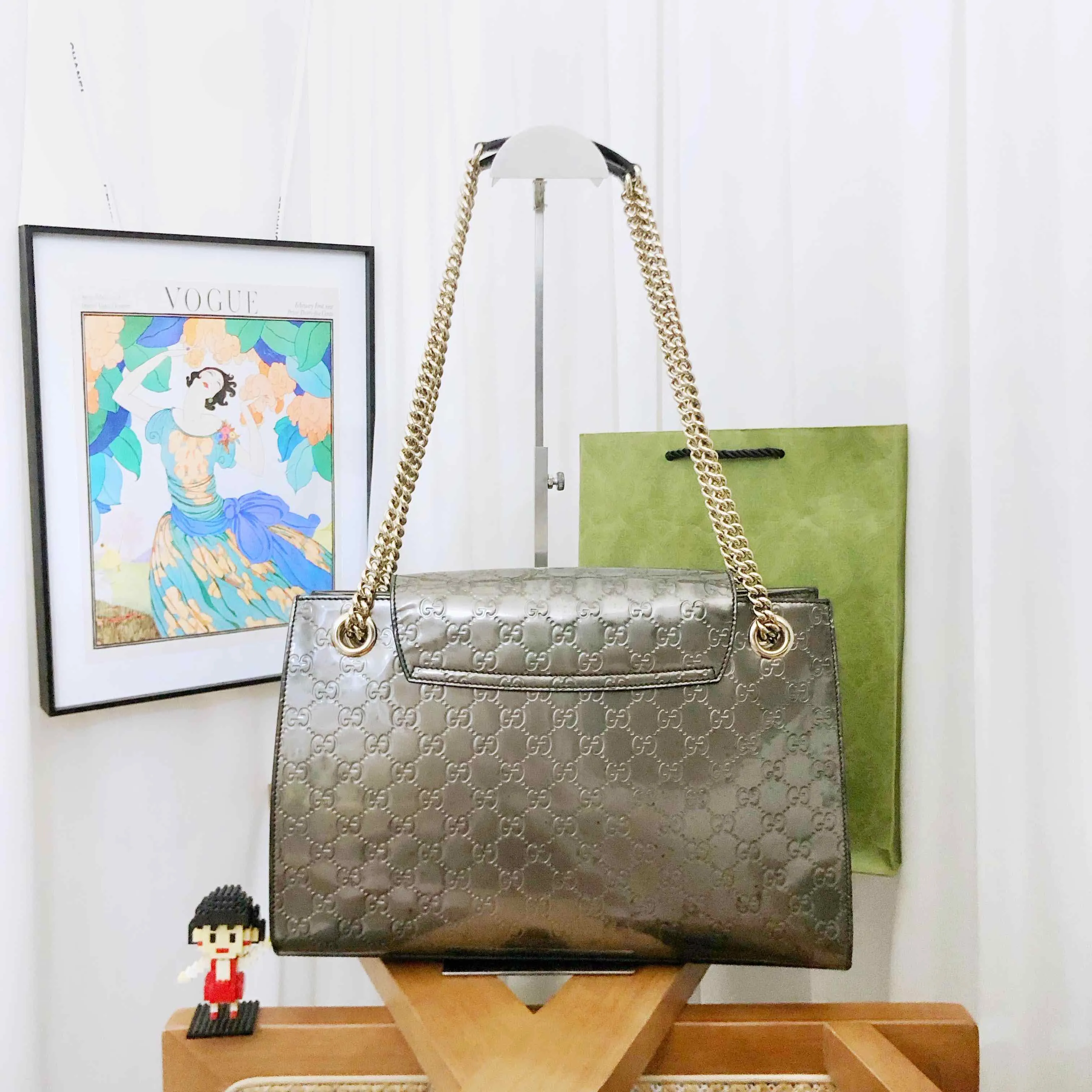Gucci Emily Shoulder Bag in Metallic Grey - Preloved Luxury Designer Bag