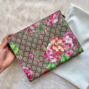 Gucci   Luxury Bags  1282