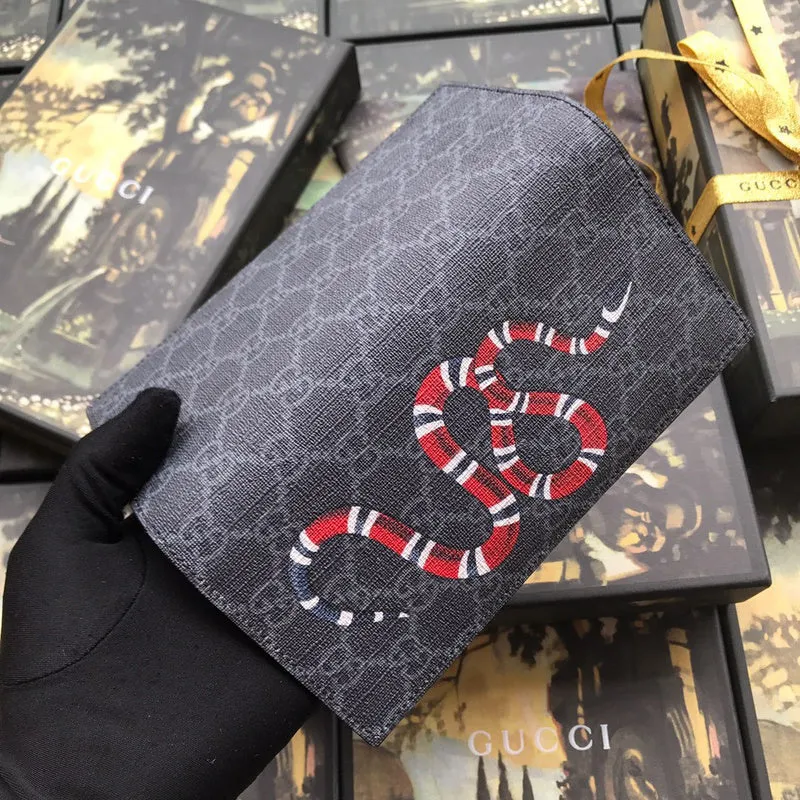 Gucci   Luxury Bags  901