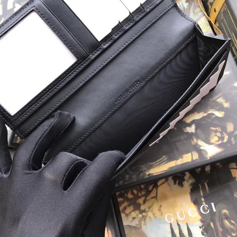 Gucci   Luxury Bags  901