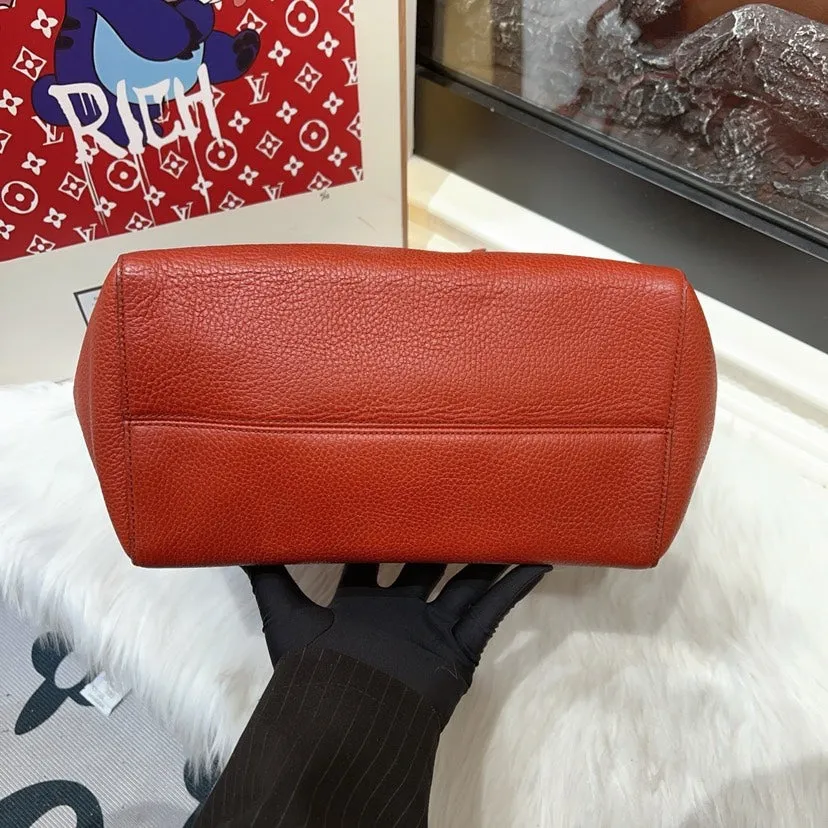 Gucci Red Pebbled Leather Tote Bag