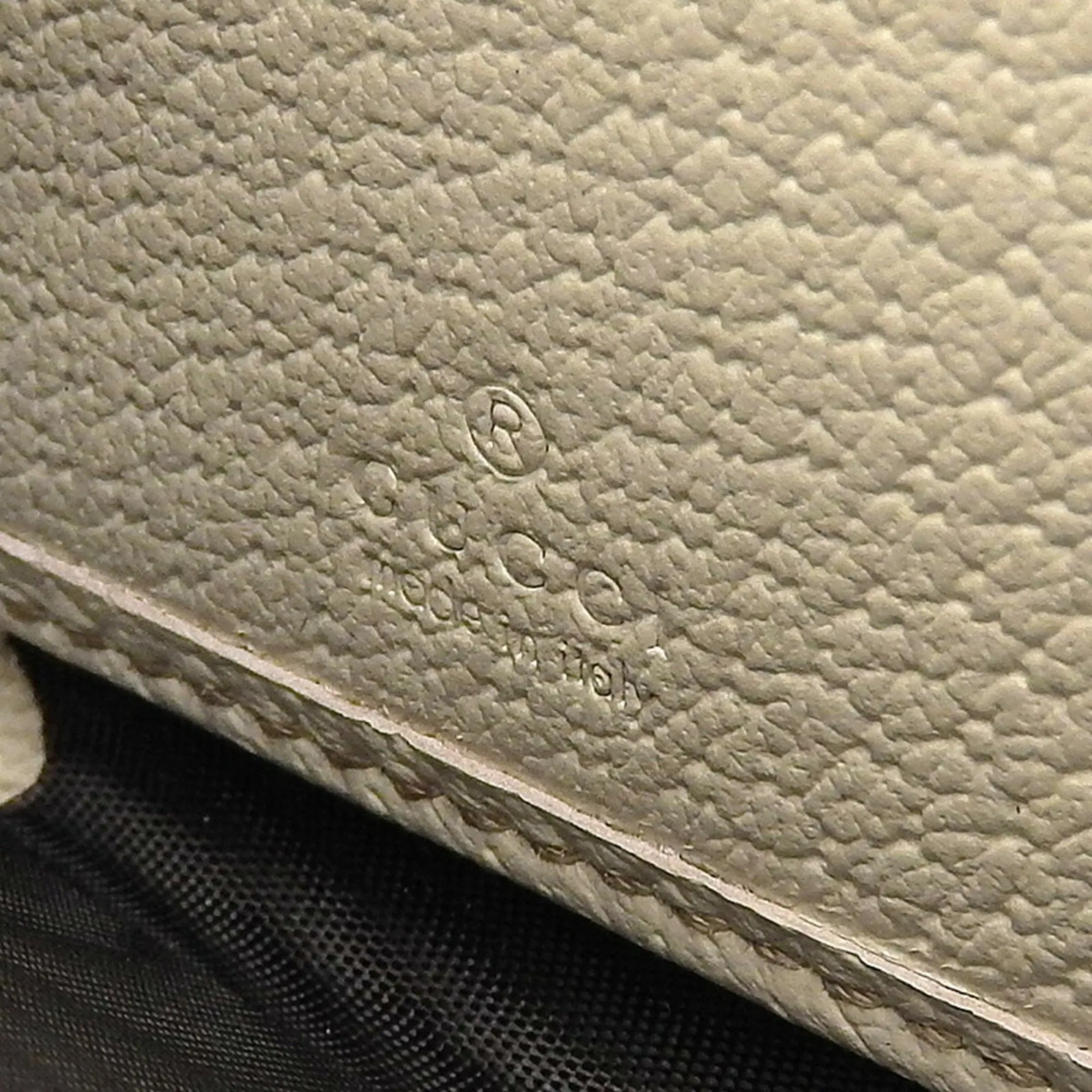 Gucci Wallet Women's Long GG Canvas 307980 Brown Ivory Round