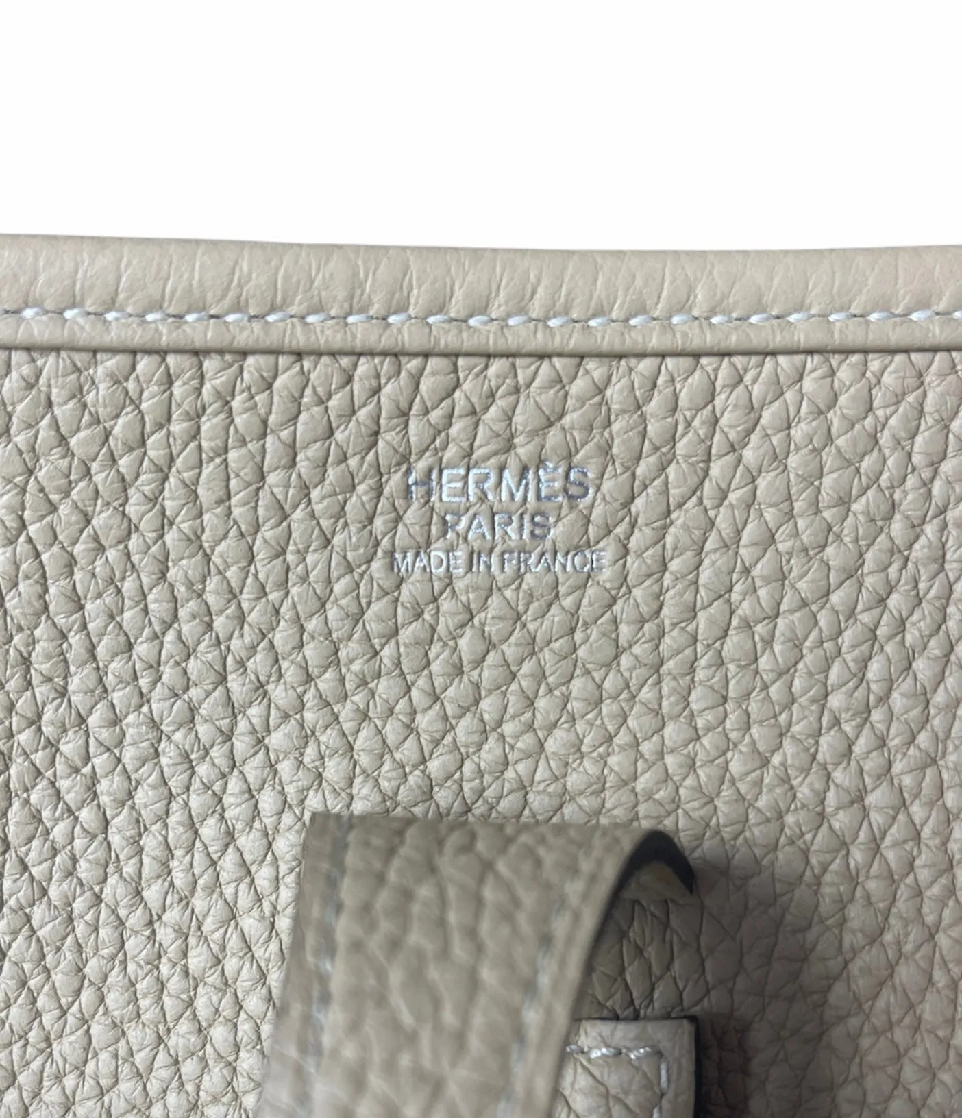 Hermes 2021 Trench/Palladium Taurillon Clemence Leather Evelyne III 29cm PM Bag