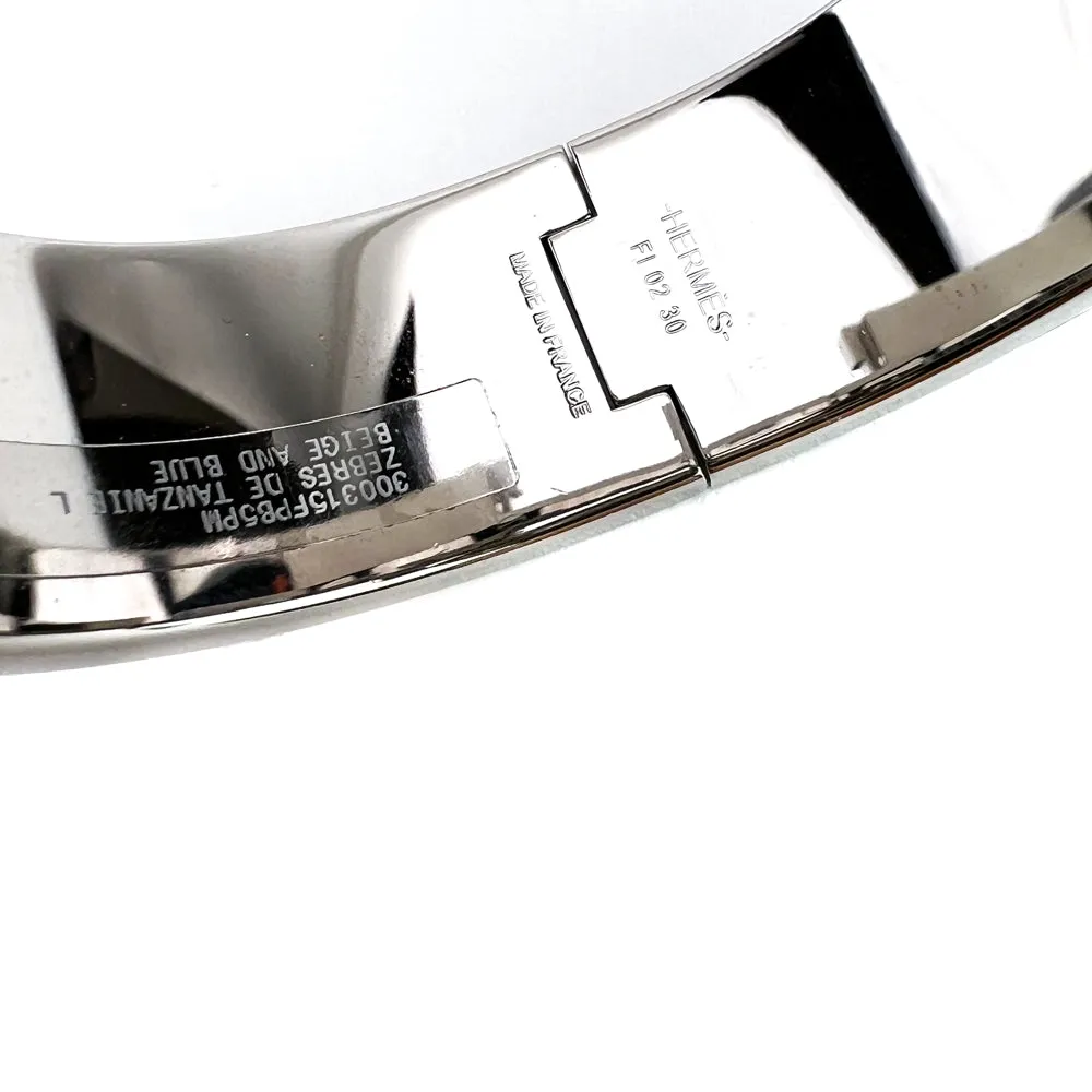 Hermes Beige and Blue Enamel Clic Clac H Zebres De Tanzanie PM Wide Bracelet