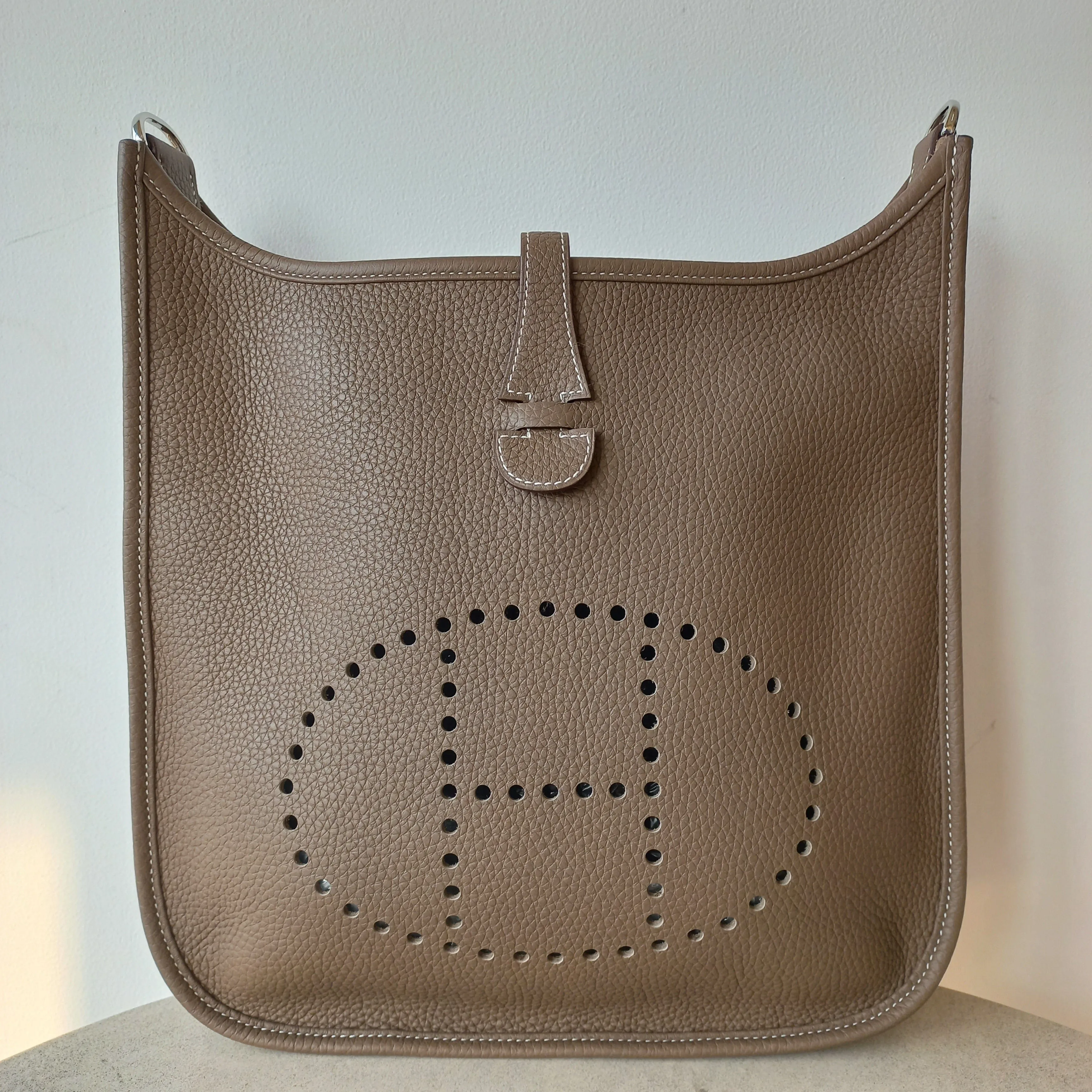 Hermes Clemence Evelyne PM III Messenger Bag MLX22002