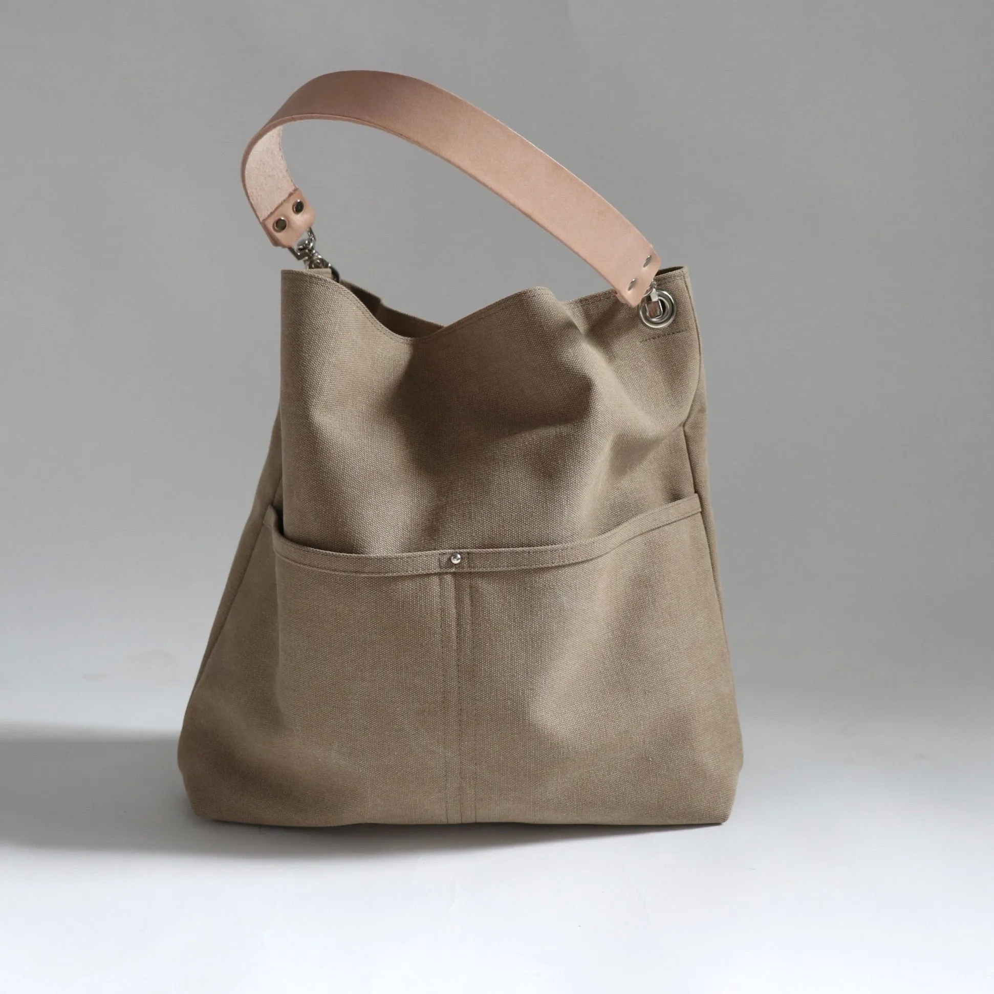 Hobo Bag in Casual Khaki Canvas