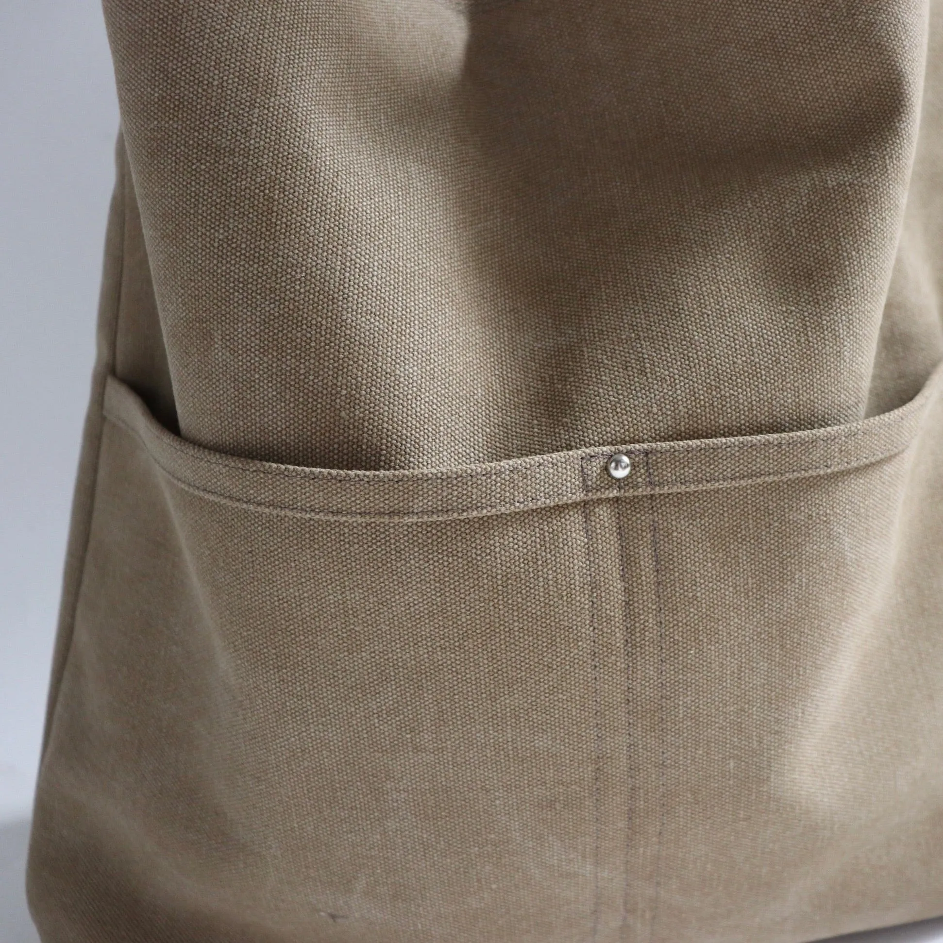 Hobo Bag in Casual Khaki Canvas