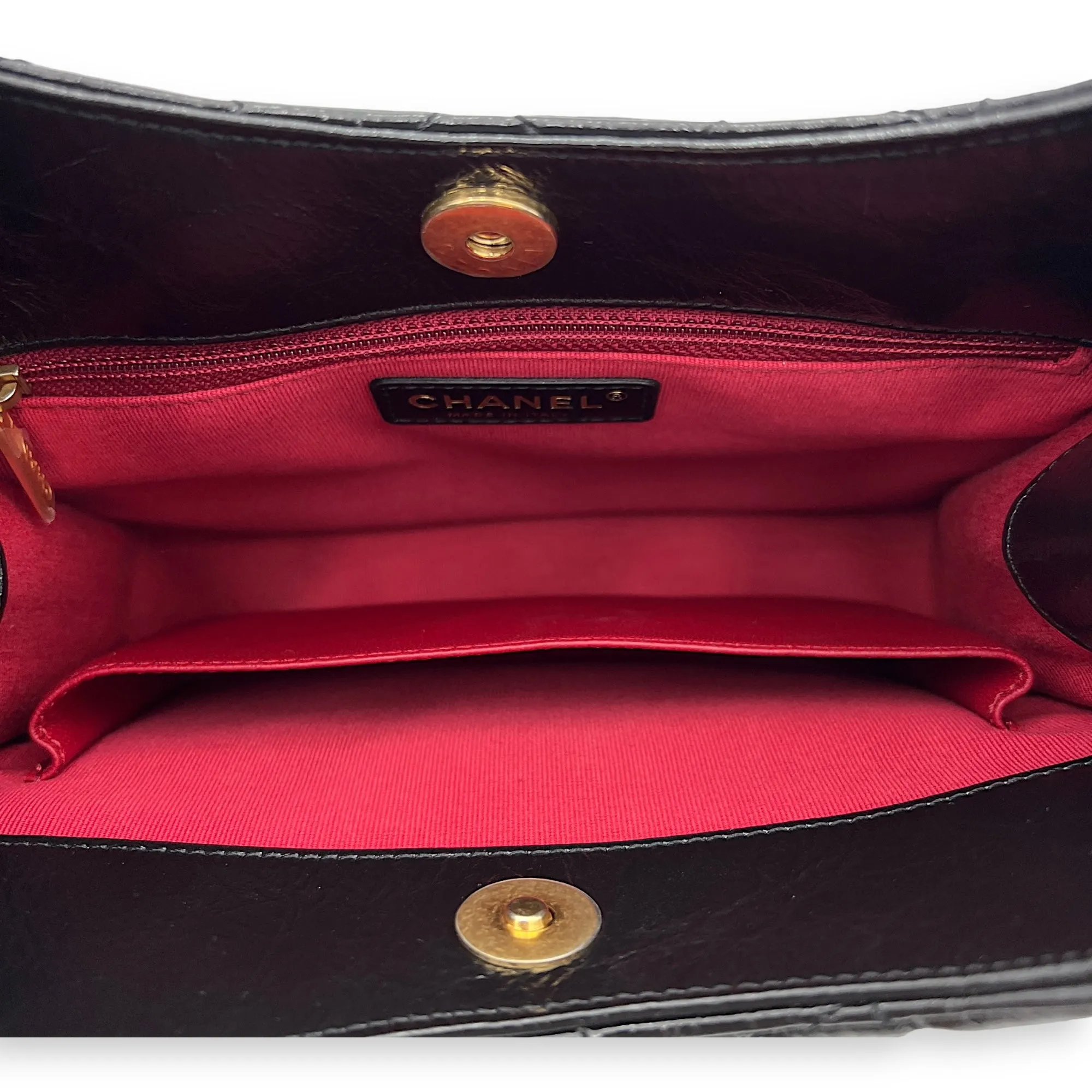 Hobo Black Shoulder Bag in Crinkled Calfskin, Gold hardware
