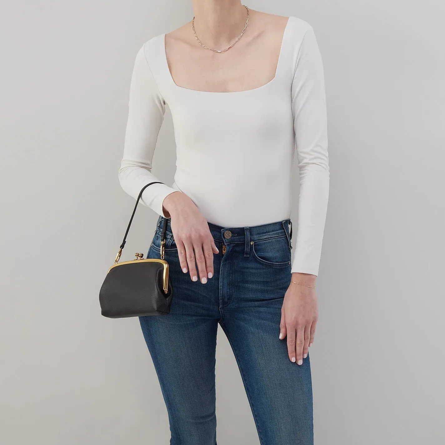 Hobo - Cora Wallet Crossbody