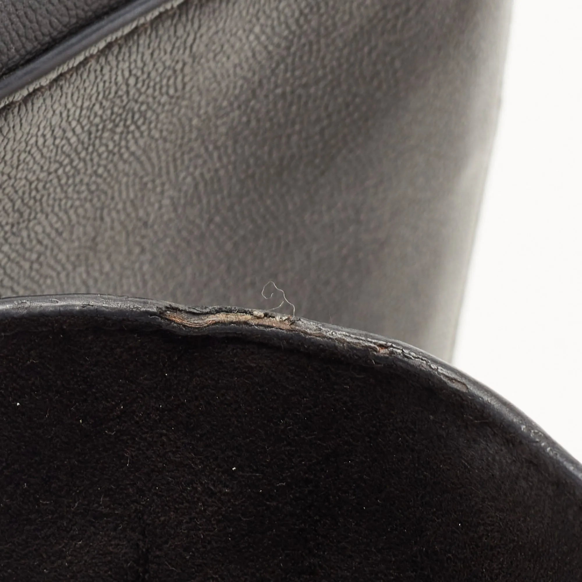 LOUIS VUITTON Black Monogram Leather Very Messenger Bag