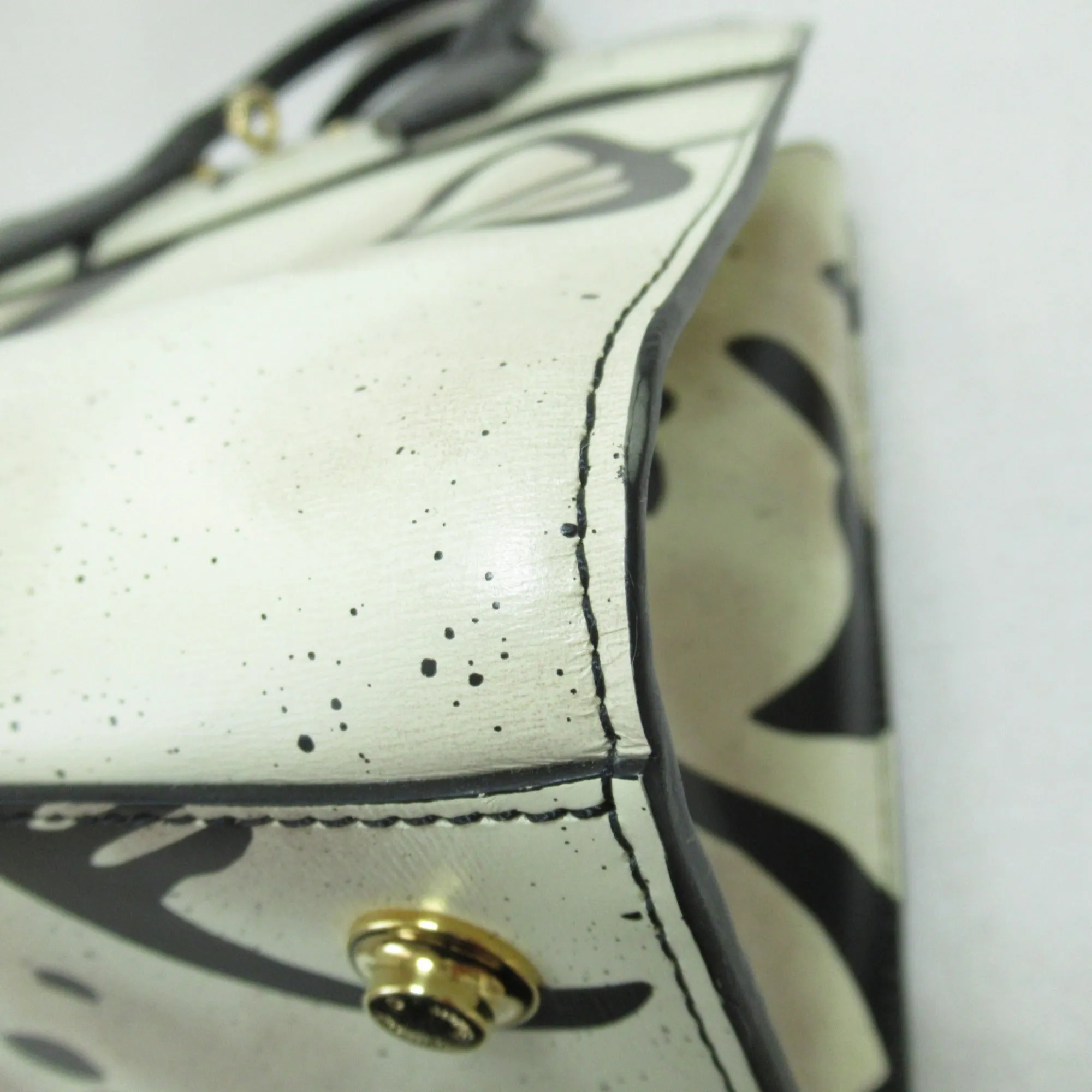 LOUIS VUITTON City Steamer MM Shoulder Bag White Black leather M53231
