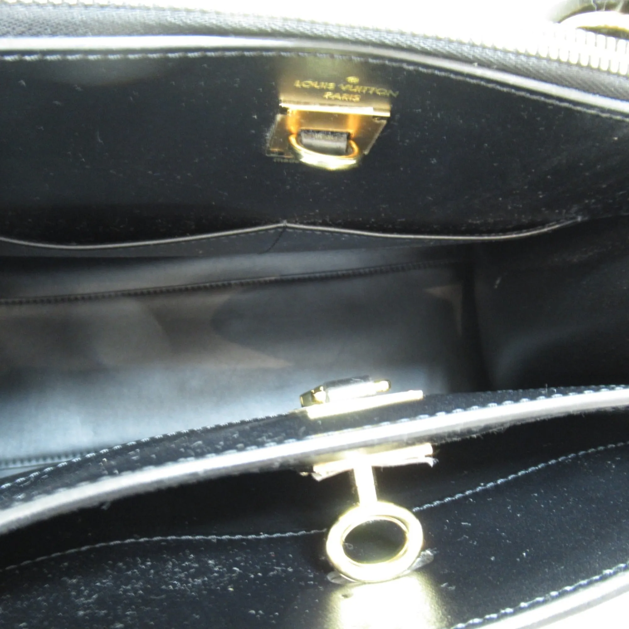 LOUIS VUITTON City Steamer MM Shoulder Bag White Black leather M53231