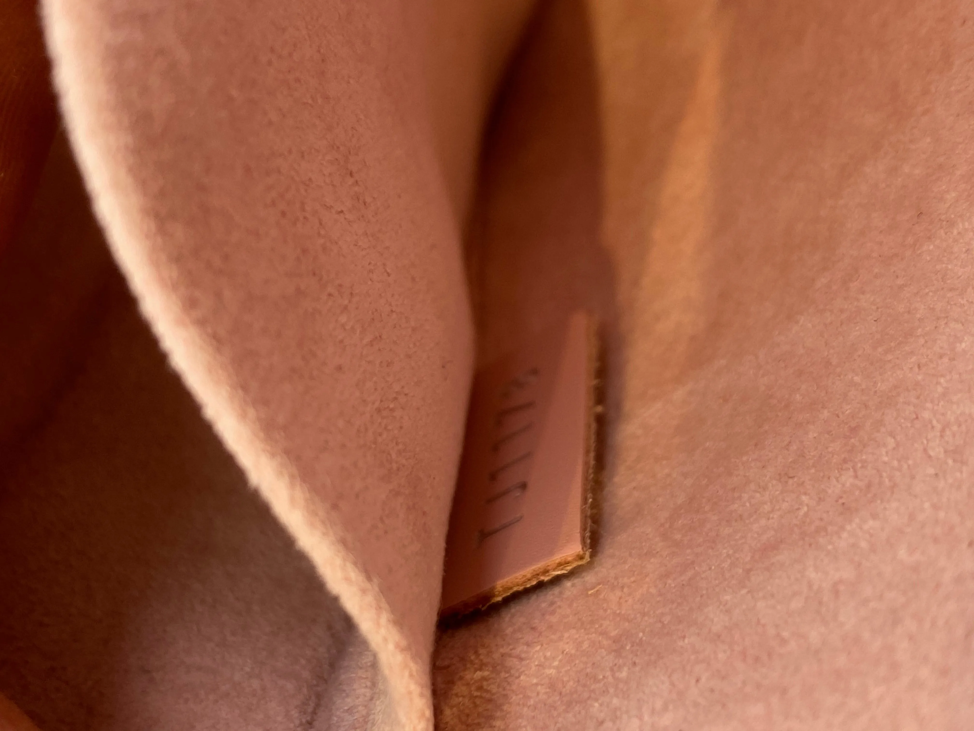Louis Vuitton Felicie Pochette in "Rose Ballerina" Pink Leather