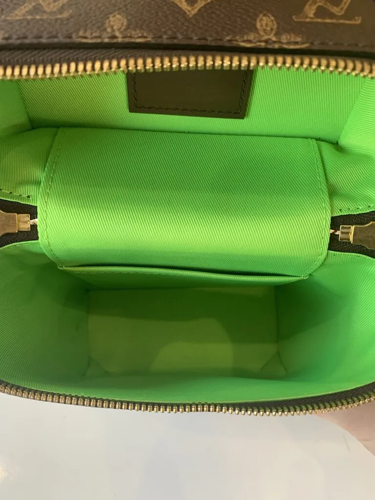 Louis Vuitton x Virgil Abloh Verical Box Trunk