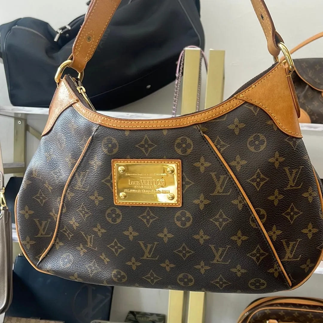 LV THAMES GM HOBO BAG 331009